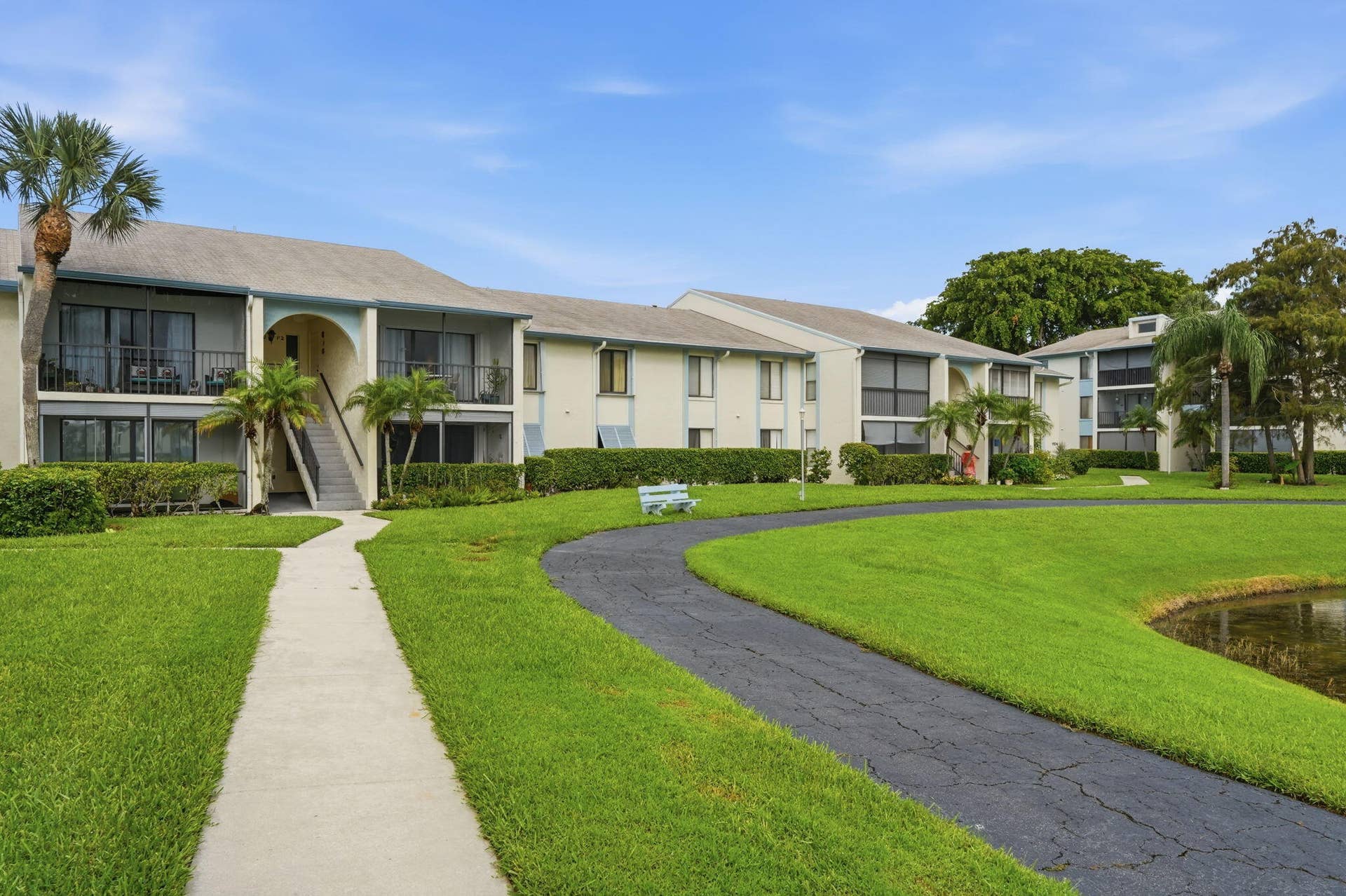 37-web-or-mls-1104_Green_Pine_Boulevard_