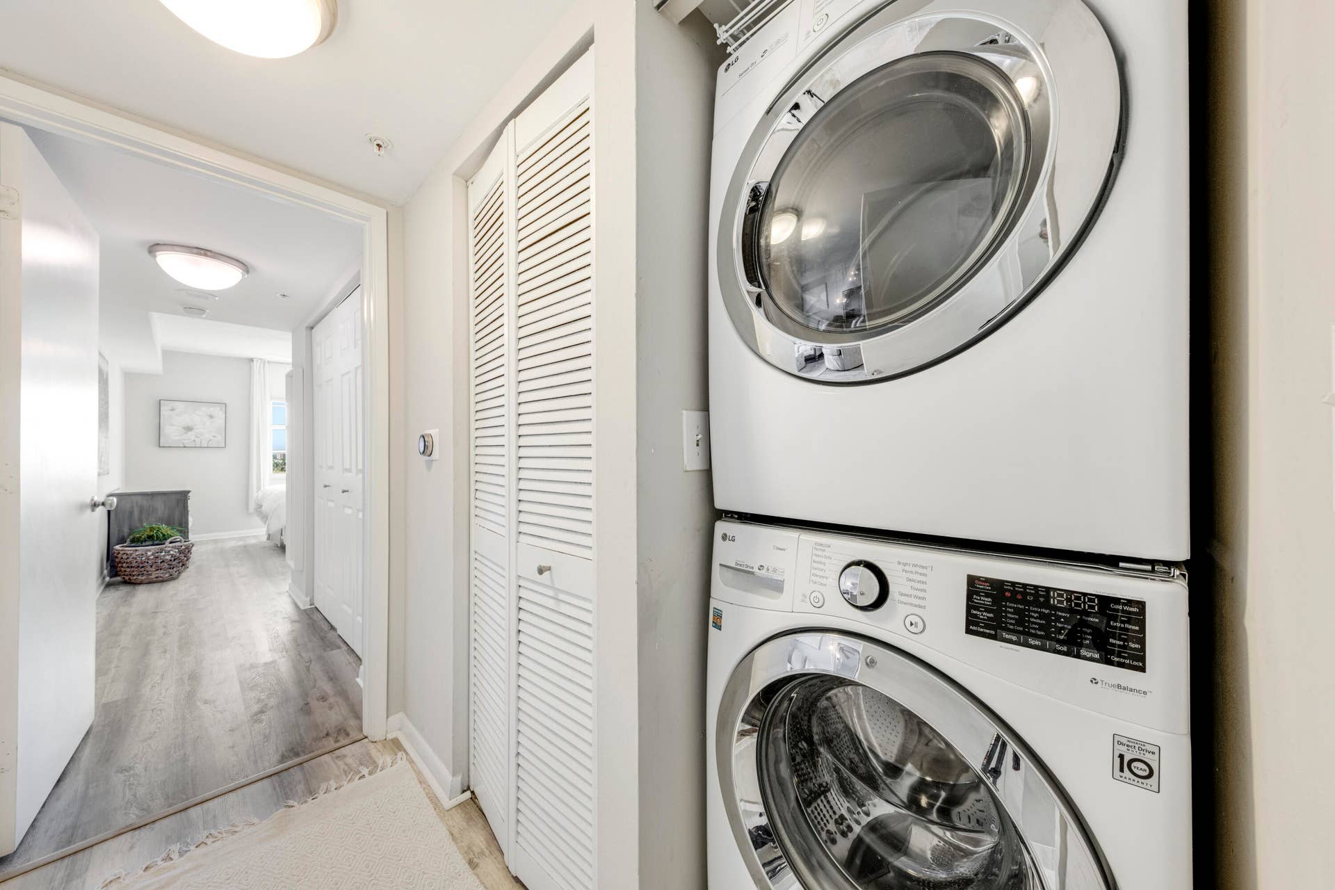 520 SE 5TH Avenue, #1609, Fort Lauderdale, FL 33301 Laundry