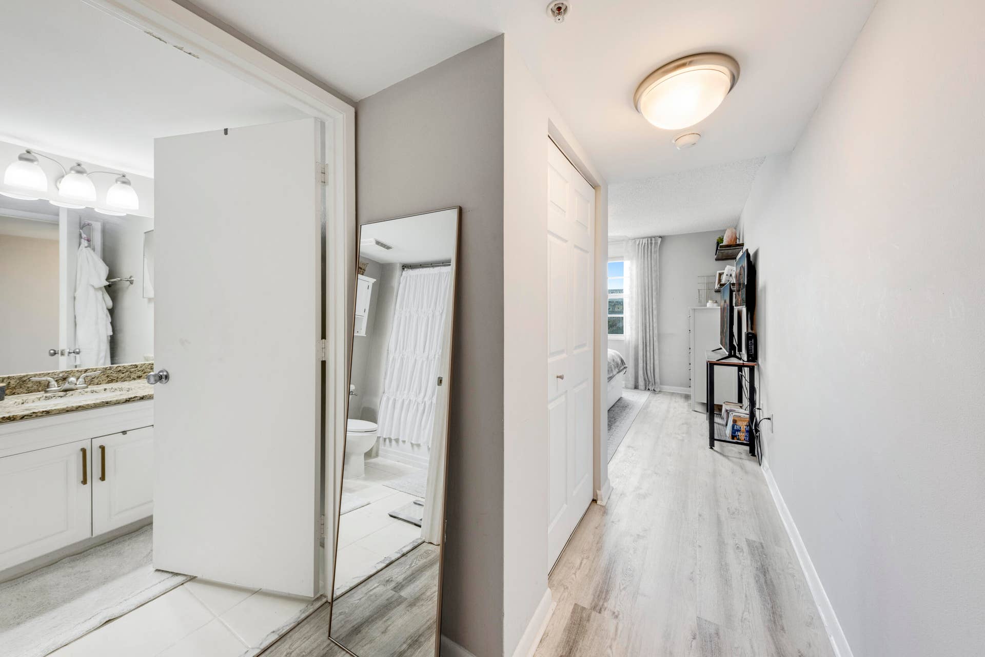 520 SE 5TH Avenue, #1609, Fort Lauderdale, FL 33301 Bathroom