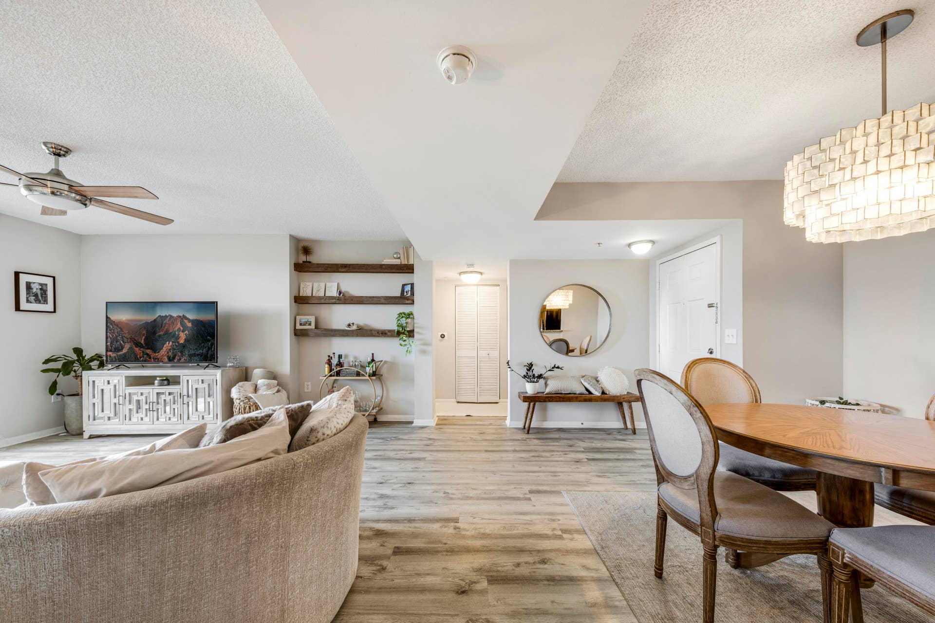 520 SE 5TH Avenue, #1609, Fort Lauderdale, FL 33301 Living Room