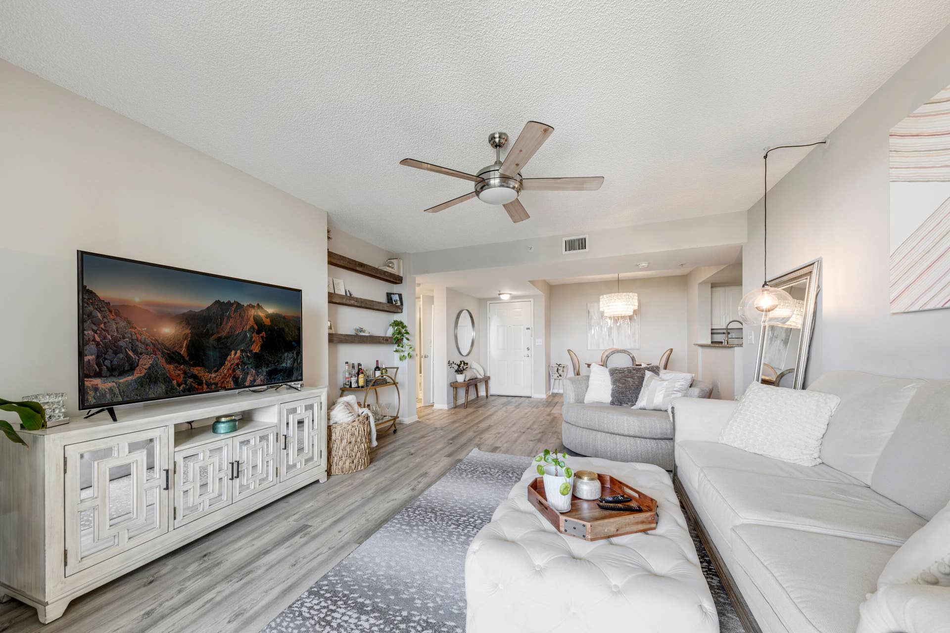 520 SE 5TH Avenue, #1609, Fort Lauderdale, FL 33301 Living Room
