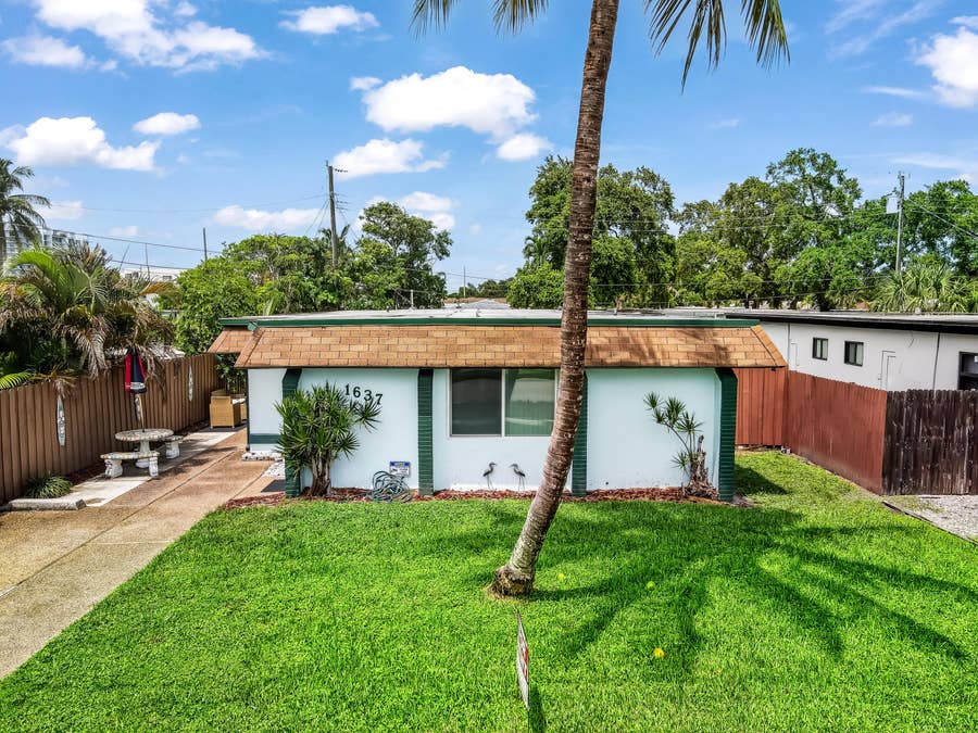Property photo for 1637 Taft Street, Hollywood, FL
