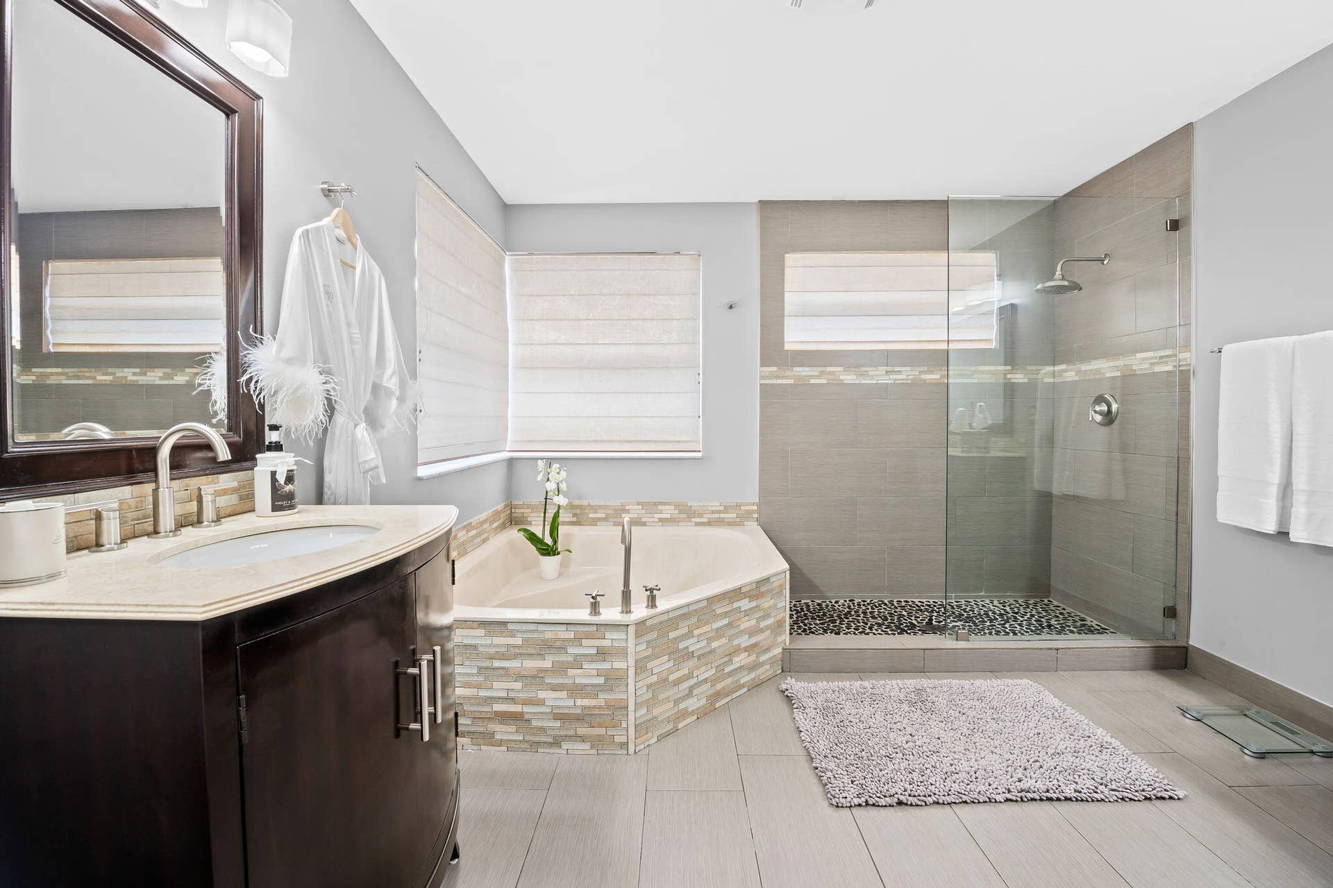 5019 SW 164th Avenue, Miramar, FL 33027 Master Bathroom