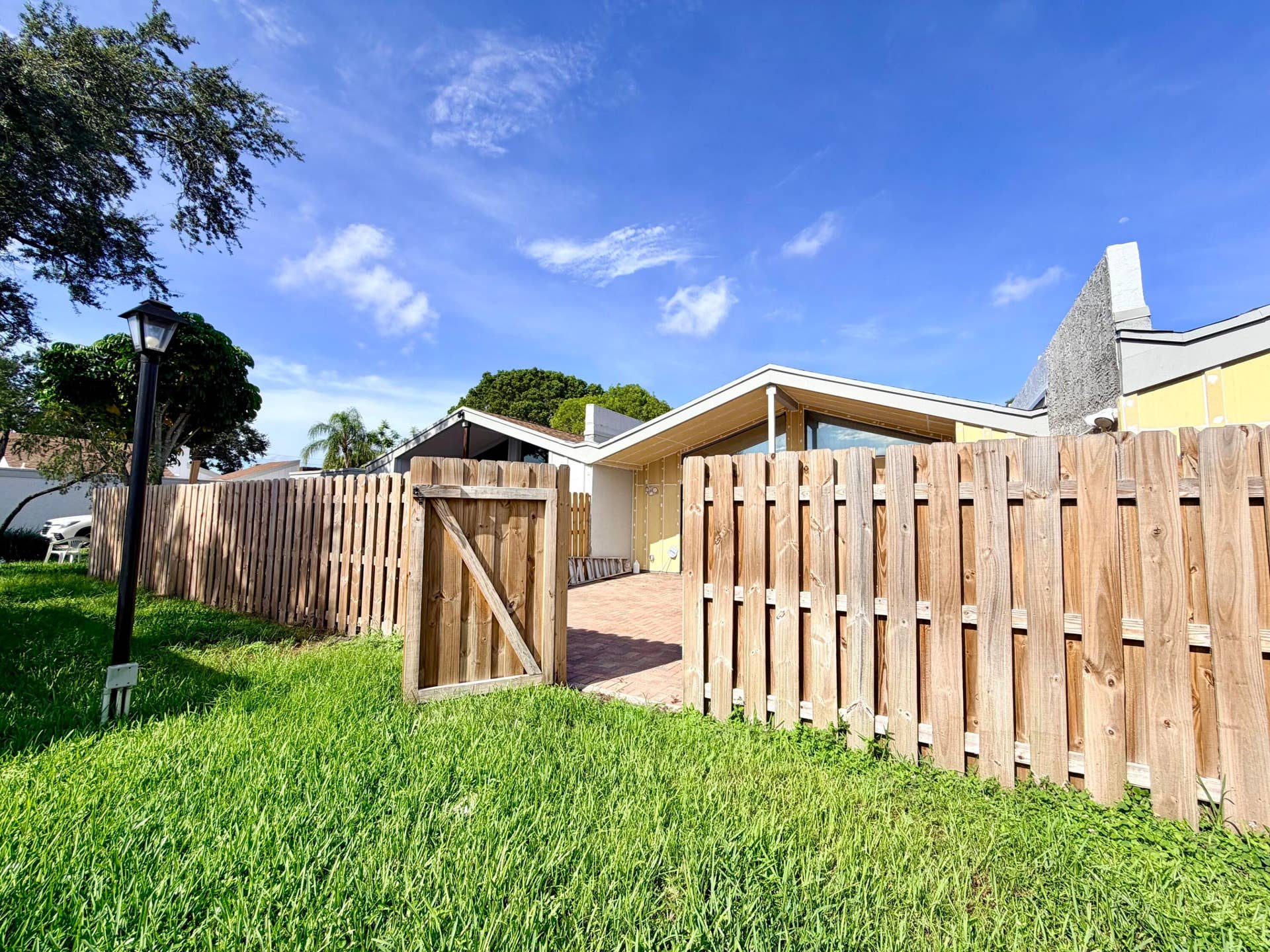 1720 NW 73rd Avenue, Plantation, FL 33313 IMG_7726