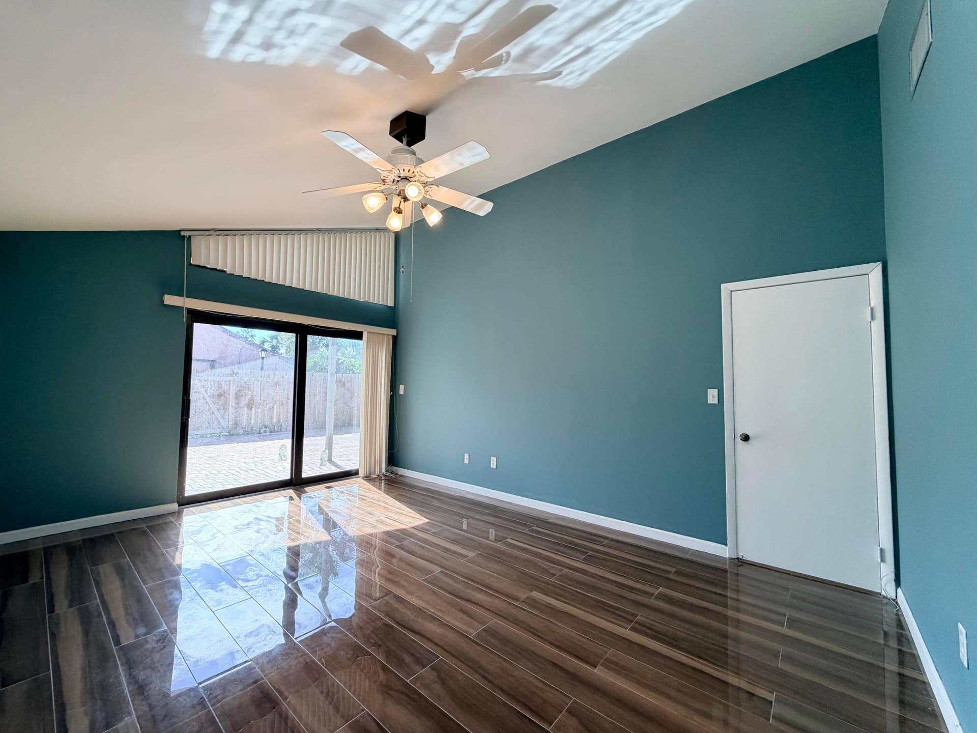 1720 NW 73rd Avenue, Plantation, FL 33313 IMG_7704