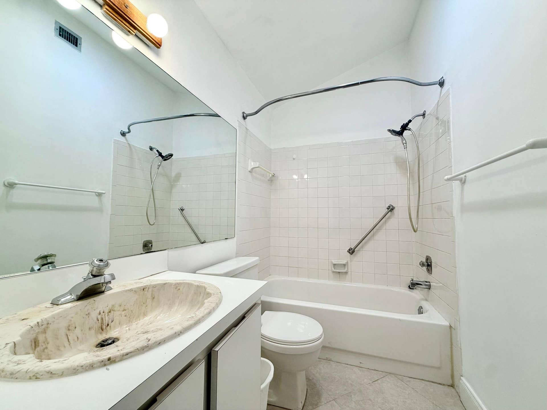 1720 NW 73rd Avenue, Plantation, FL 33313 IMG_7674