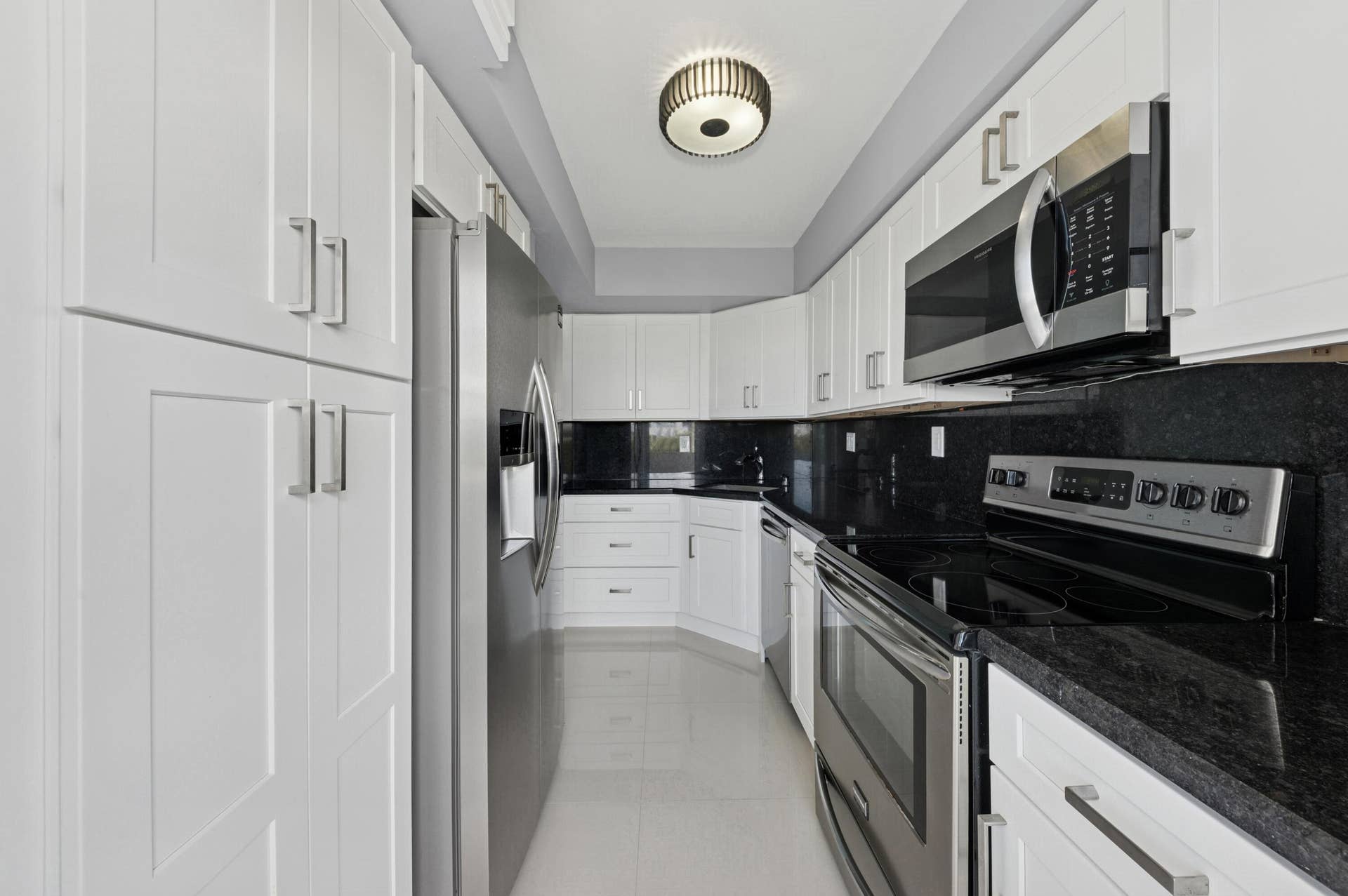 333 NE 21ST Avenue, #520, Deerfield Beach, Deerfield Beach, FL 33441 520 kitchen
