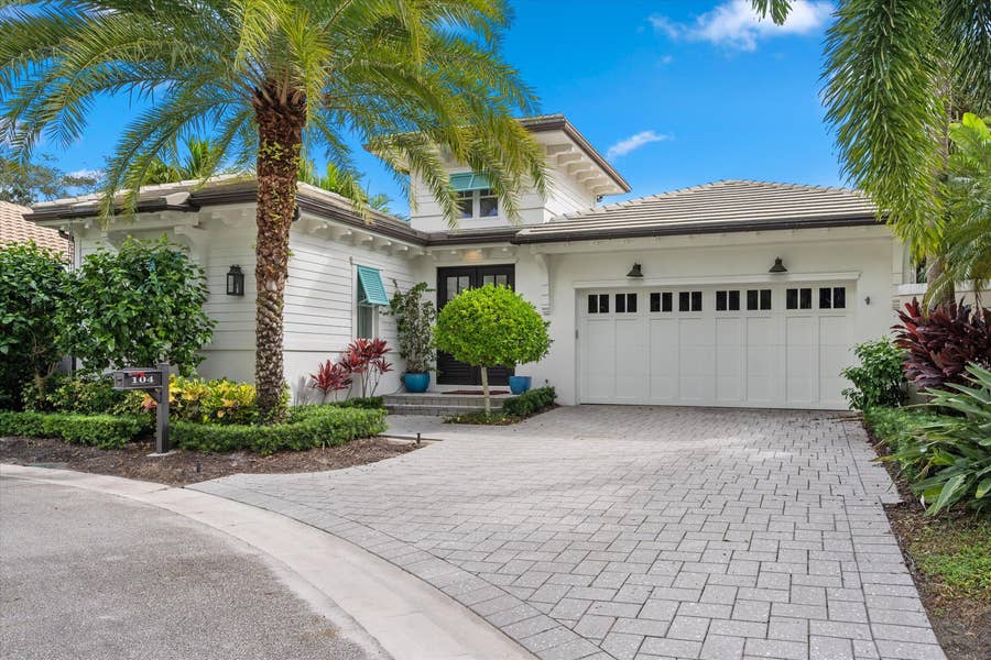 Property photo for 104 Lanitee Circle, Jupiter, FL