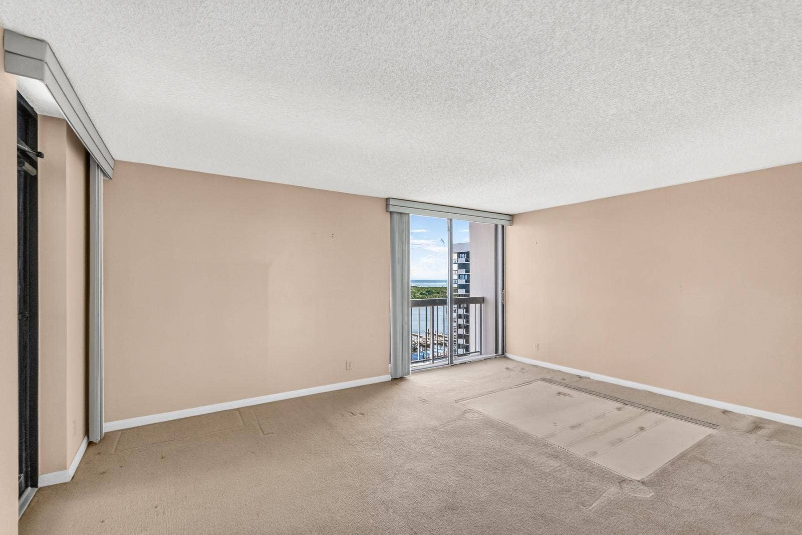 123 Lakeshore Drive, #1945, North Palm Beach, FL 33408 Primary Bedroom