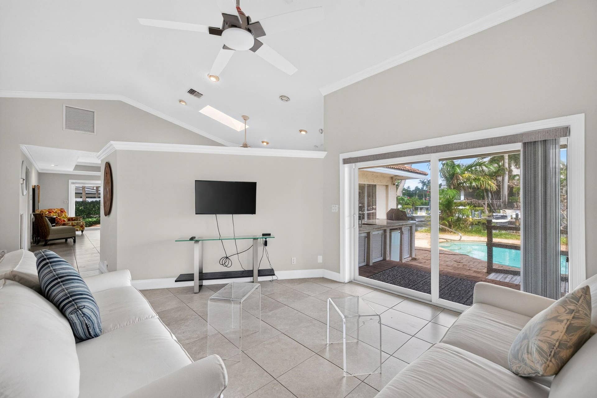 1920 E Terra Mar Drive, Lauderdale By The Sea, FL 33062 10-web-or-mls-699A8526