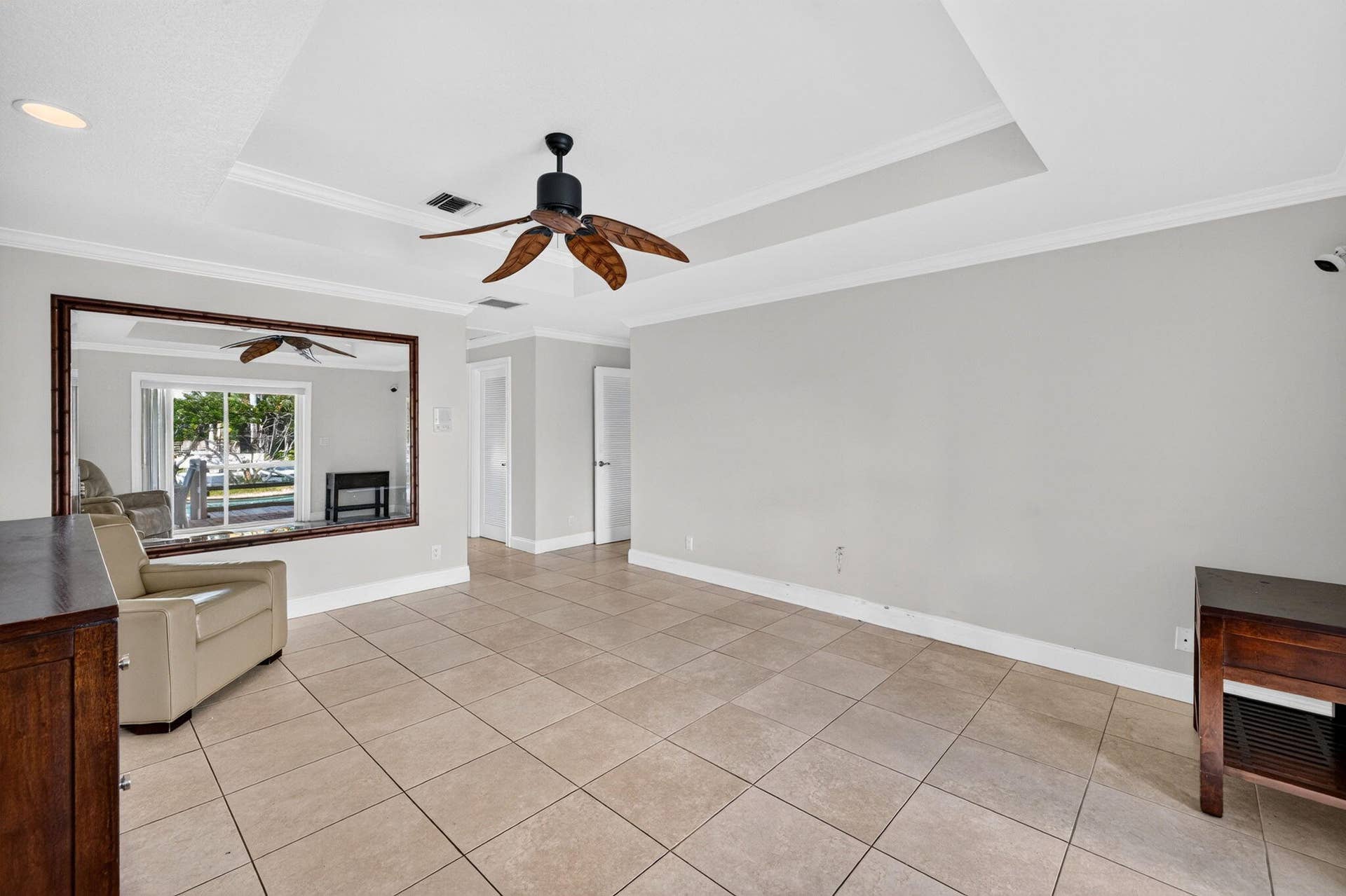 1920 E Terra Mar Drive, Lauderdale By The Sea, FL 33062 29-web-or-mls-699A8711