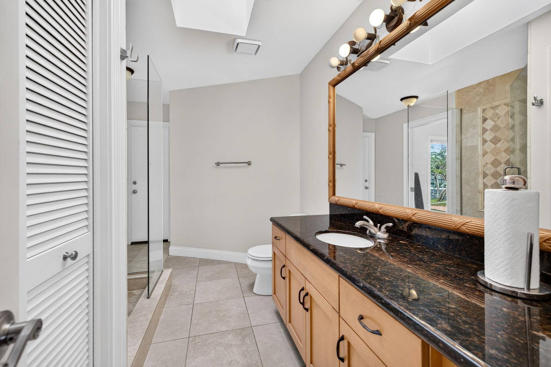 1920 E Terra Mar Drive, Lauderdale By The Sea, FL 33062 49-web-or-mls-699A8897