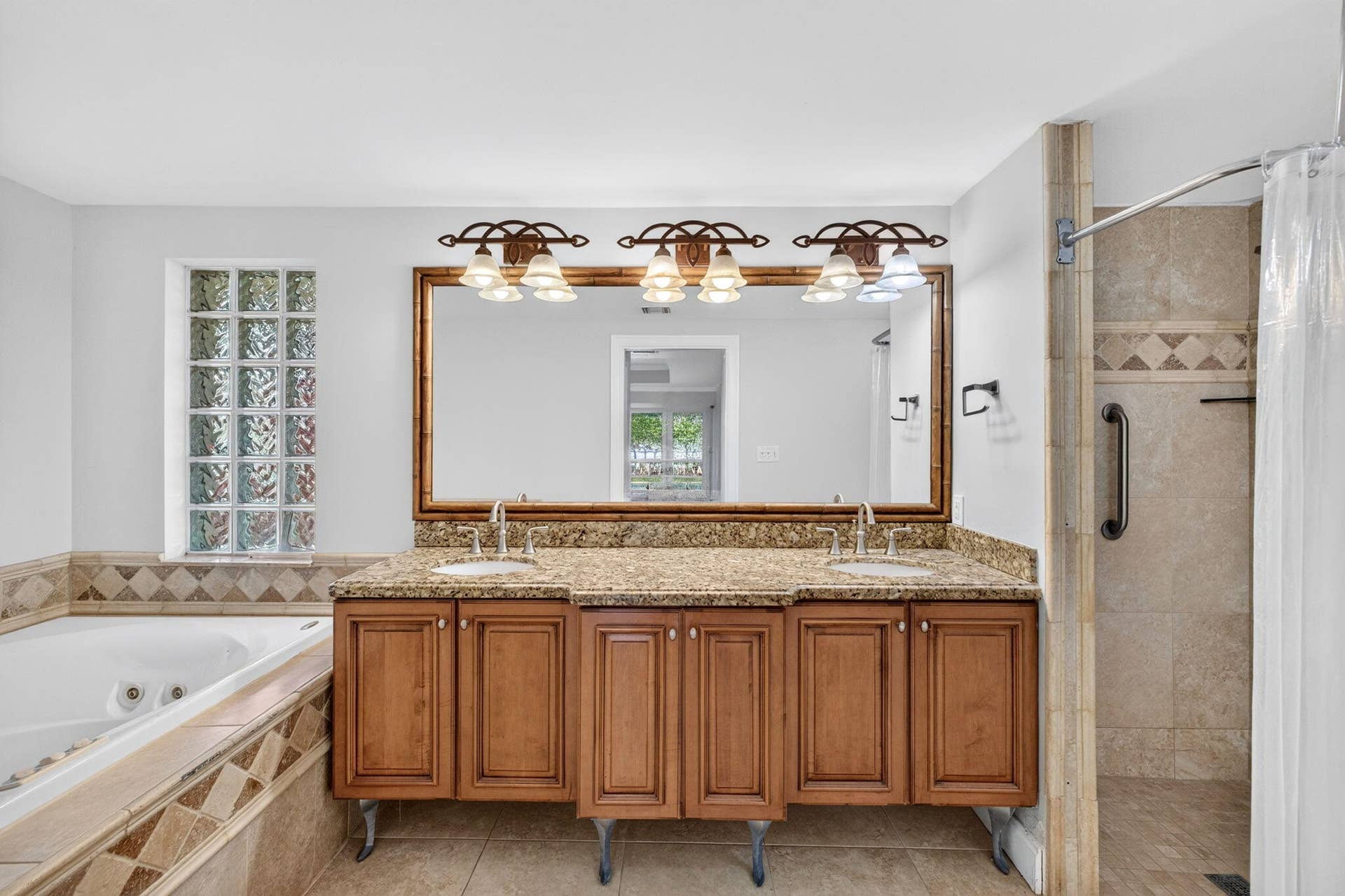 1920 E Terra Mar Drive, Lauderdale By The Sea, FL 33062 31-web-or-mls-699A8727