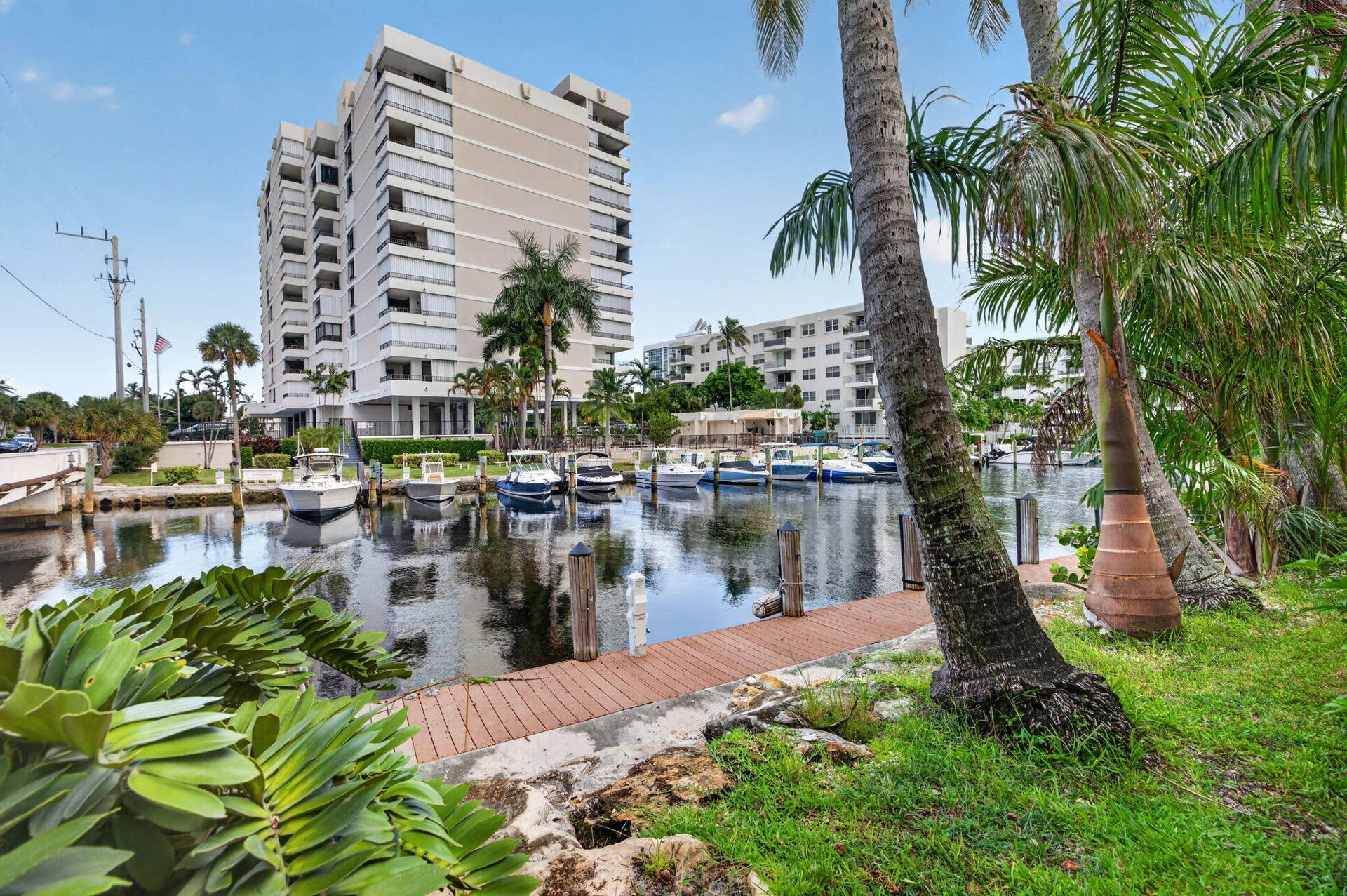 1920 E Terra Mar Drive, Lauderdale By The Sea, FL 33062 62-web-or-mls-699A9041