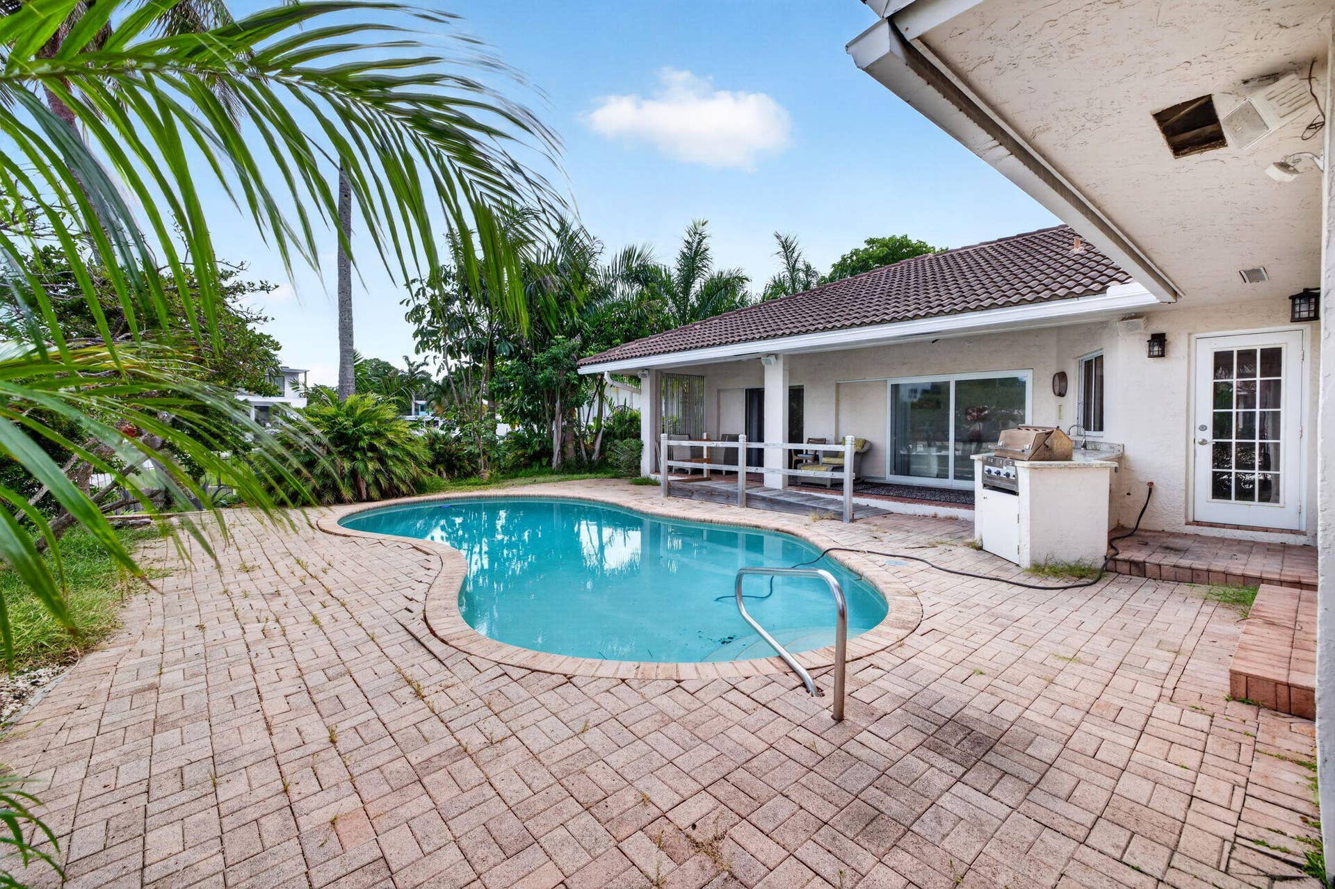 1920 E Terra Mar Drive, Lauderdale By The Sea, FL 33062 56-web-or-mls-699A8991
