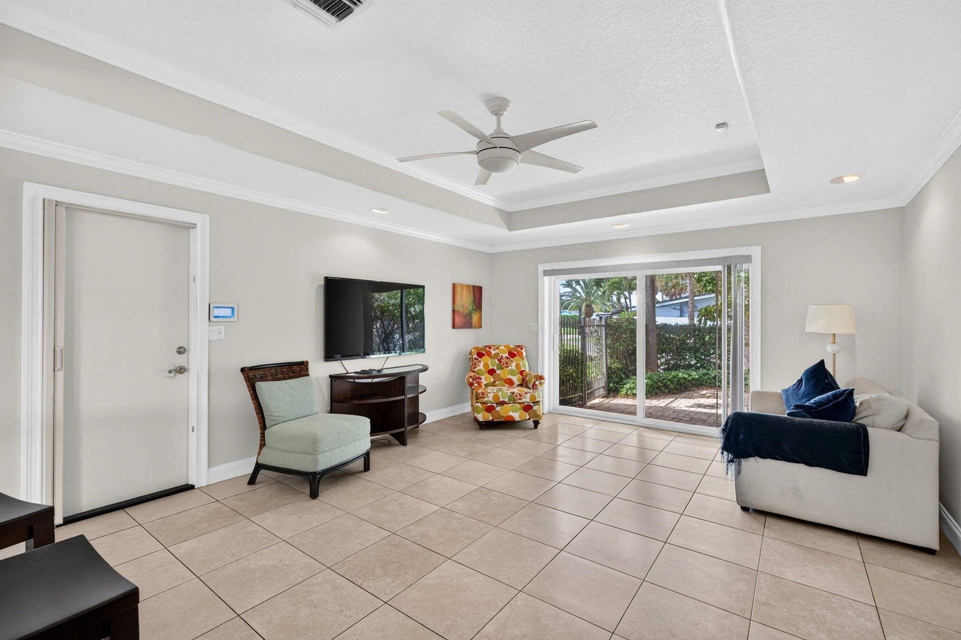 1920 E Terra Mar Drive, Lauderdale By The Sea, FL 33062 16-web-or-mls-699A8581