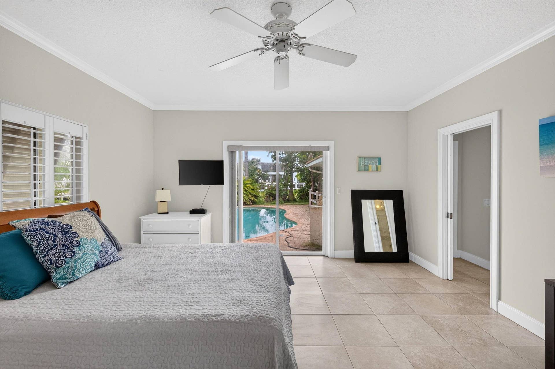 1920 E Terra Mar Drive, Lauderdale By The Sea, FL 33062 47-web-or-mls-699A8876