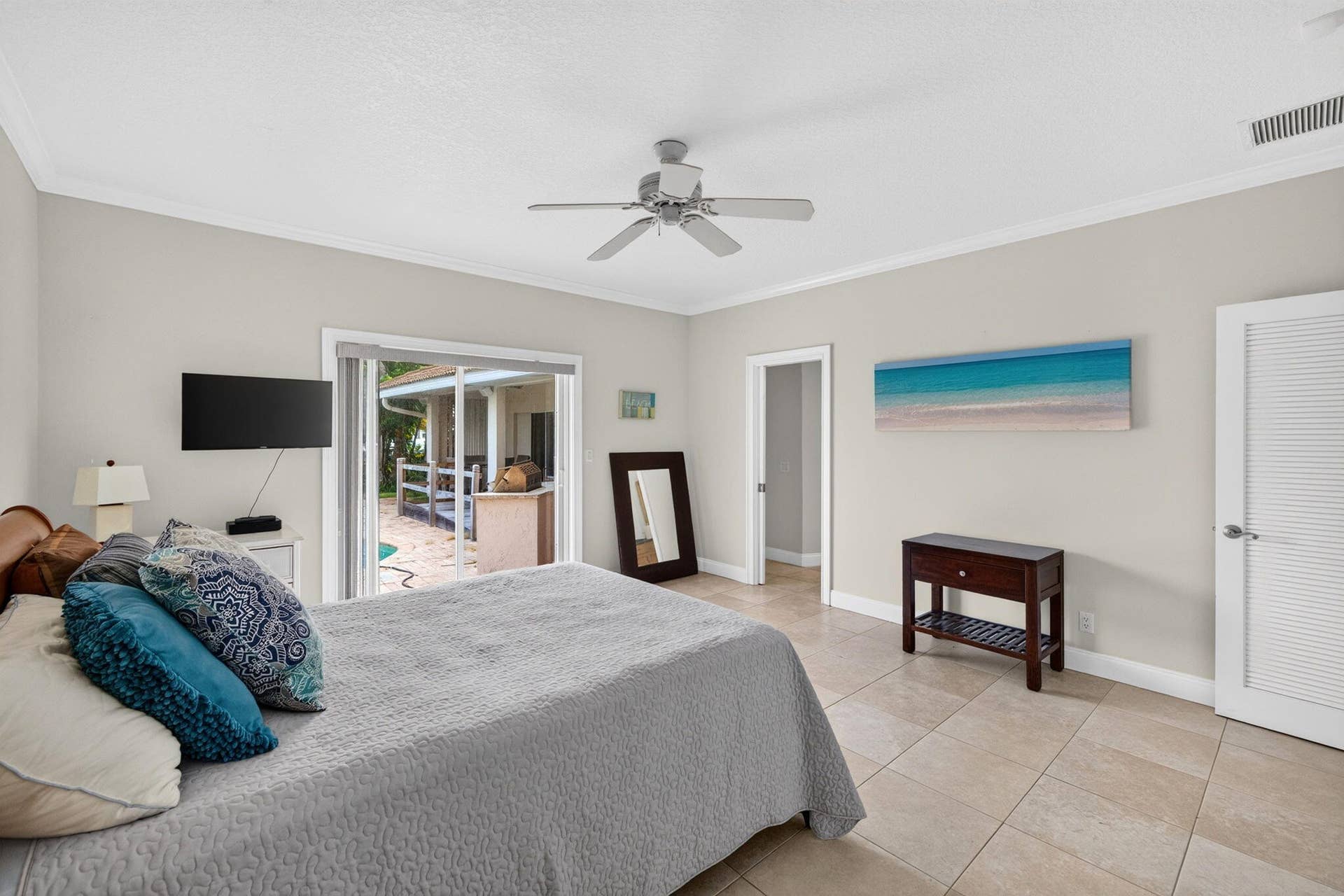 1920 E Terra Mar Drive, Lauderdale By The Sea, FL 33062 46-web-or-mls-699A8871