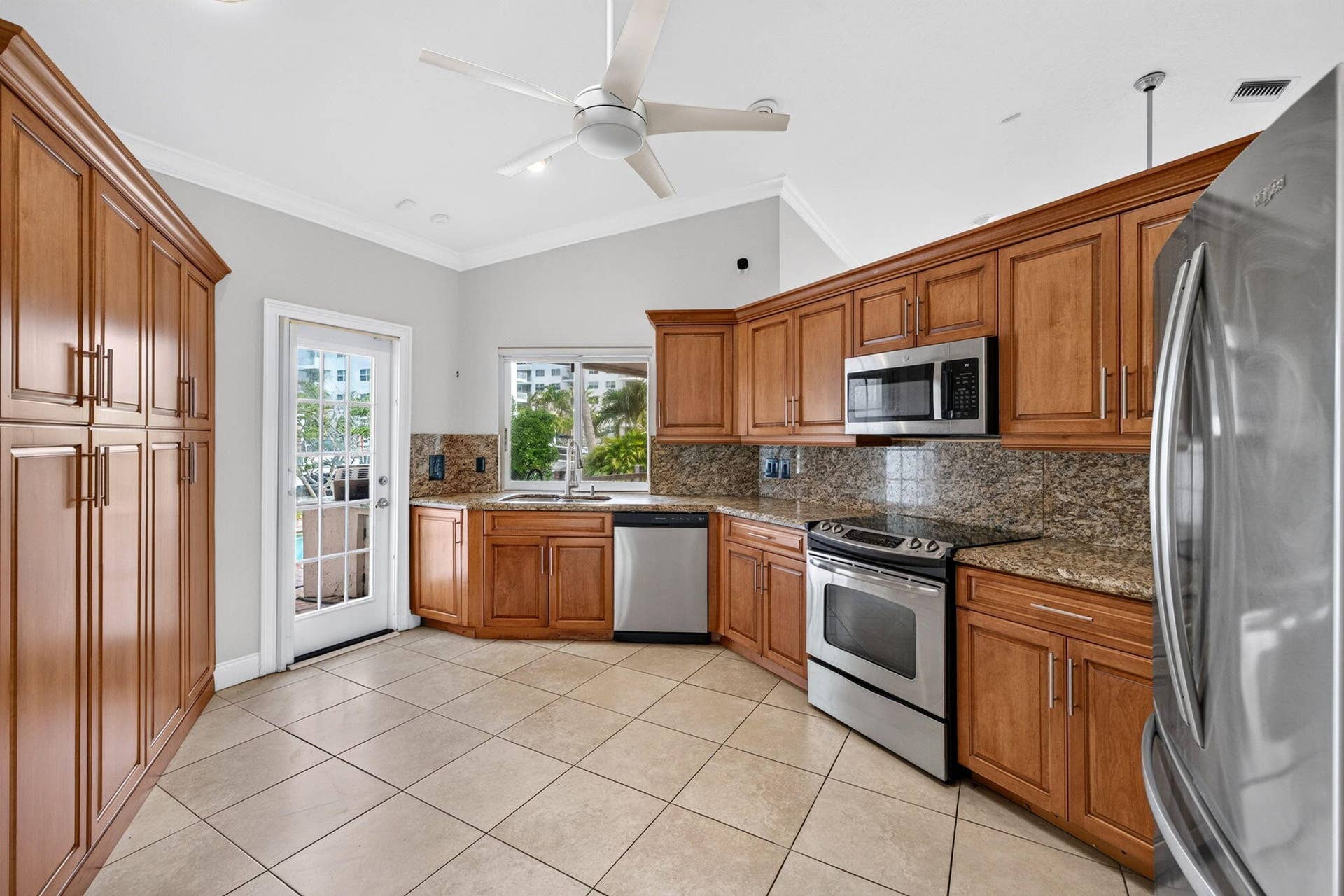 1920 E Terra Mar Drive, Lauderdale By The Sea, FL 33062 20-web-or-mls-699A8626