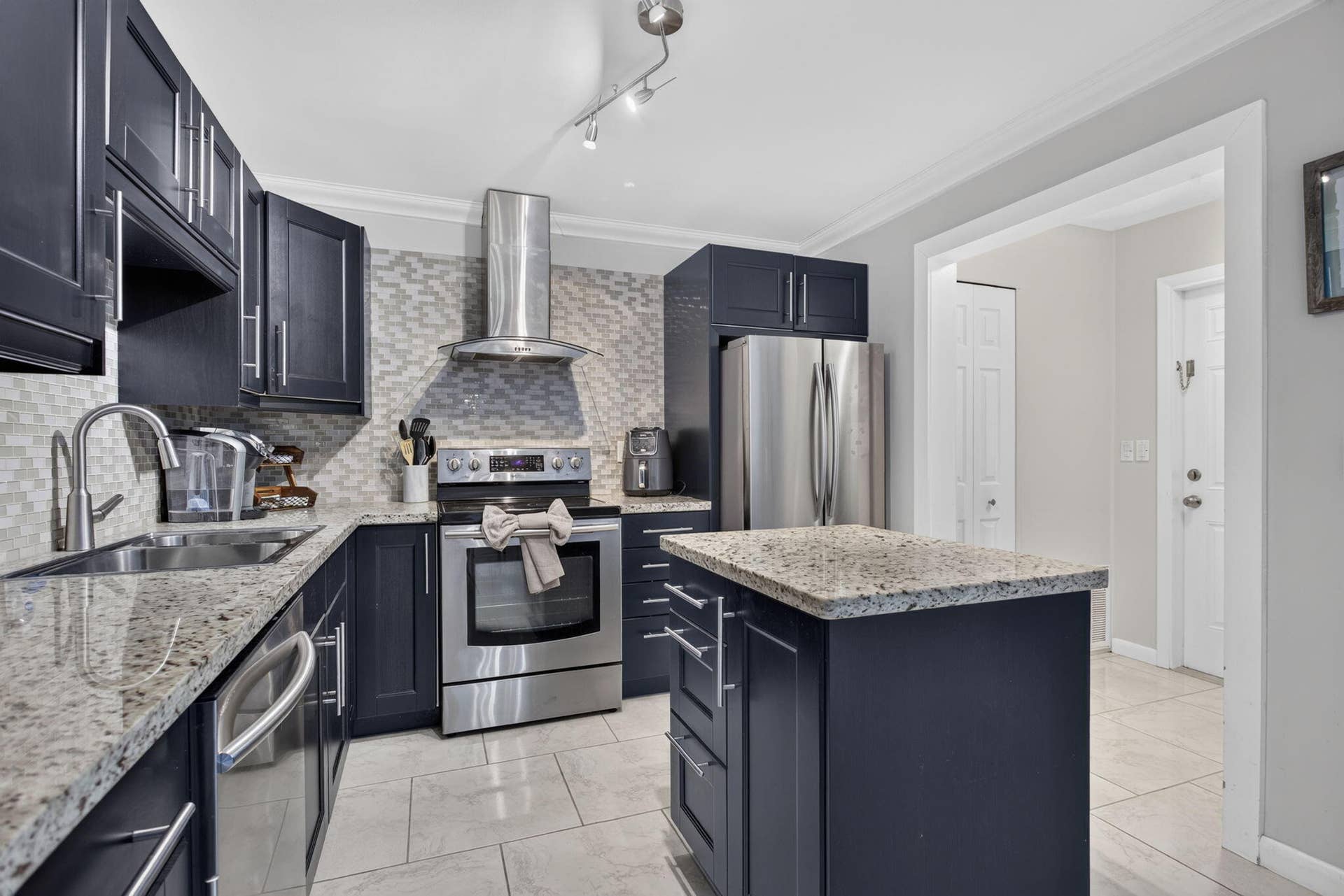 14-web-or-mls-1520-7468