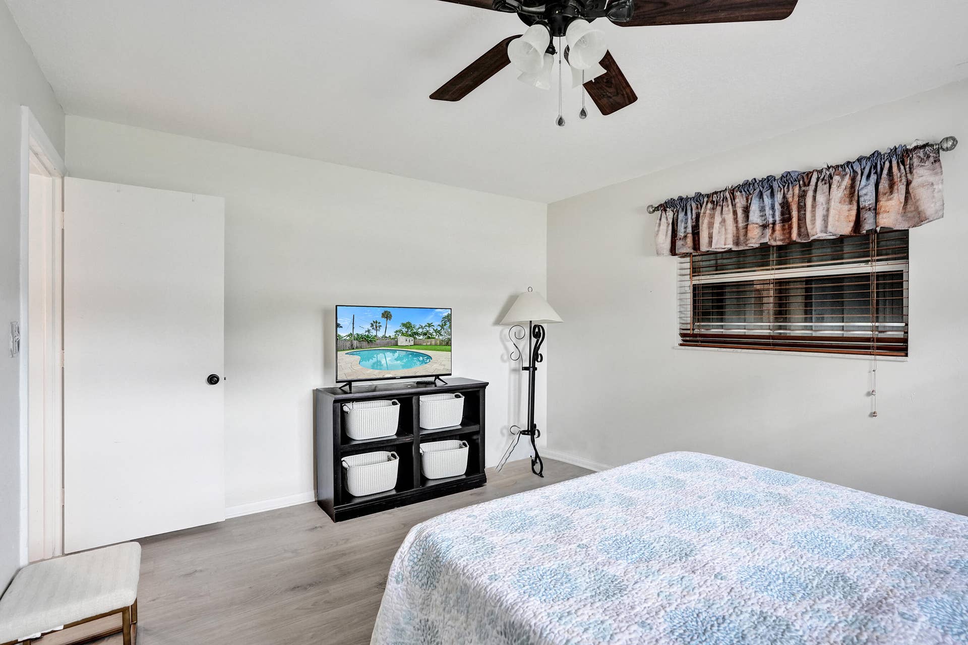 80 SE 10TH Street, Pompano Beach, FL 33060 DSC03320
