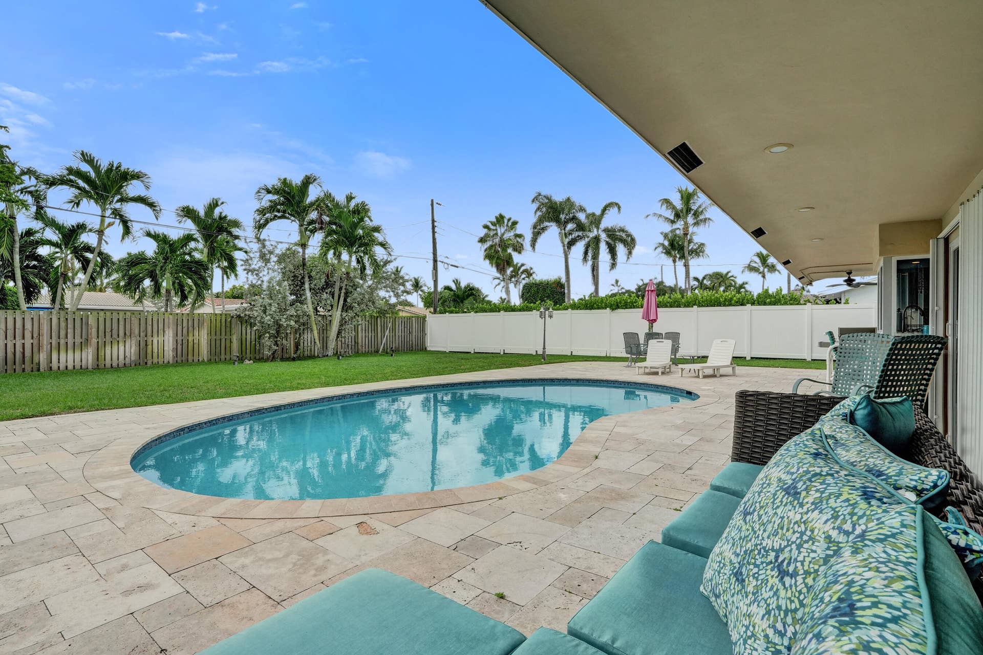 80 SE 10TH Street, Pompano Beach, FL 33060 DSC03332