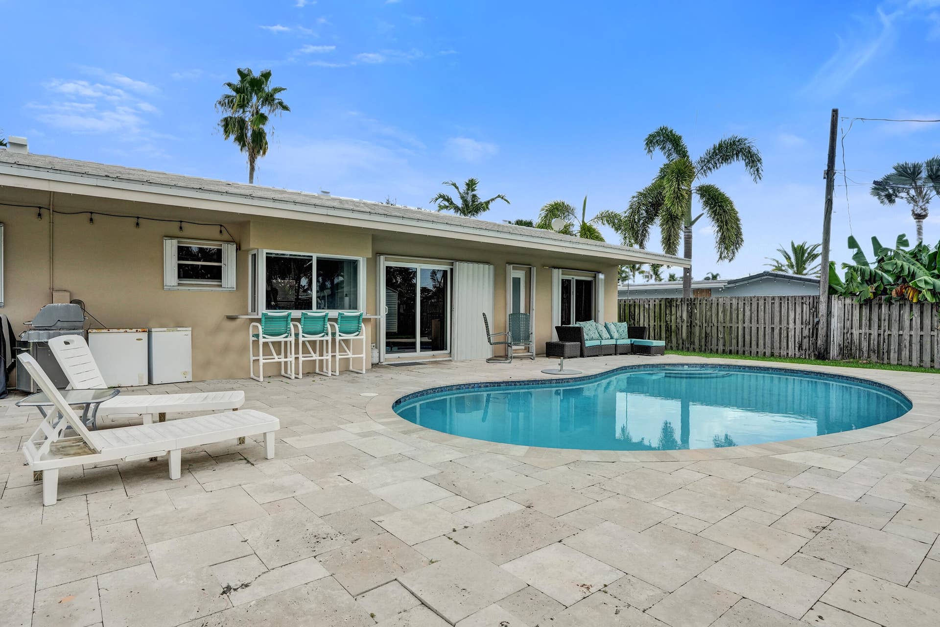 80 SE 10TH Street, Pompano Beach, FL 33060 DSC03350
