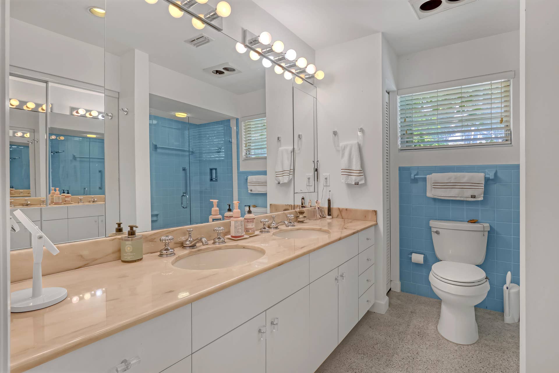306 CASCADE Lane, Palm Beach Shores, FL 33404 306 Cascade (26)