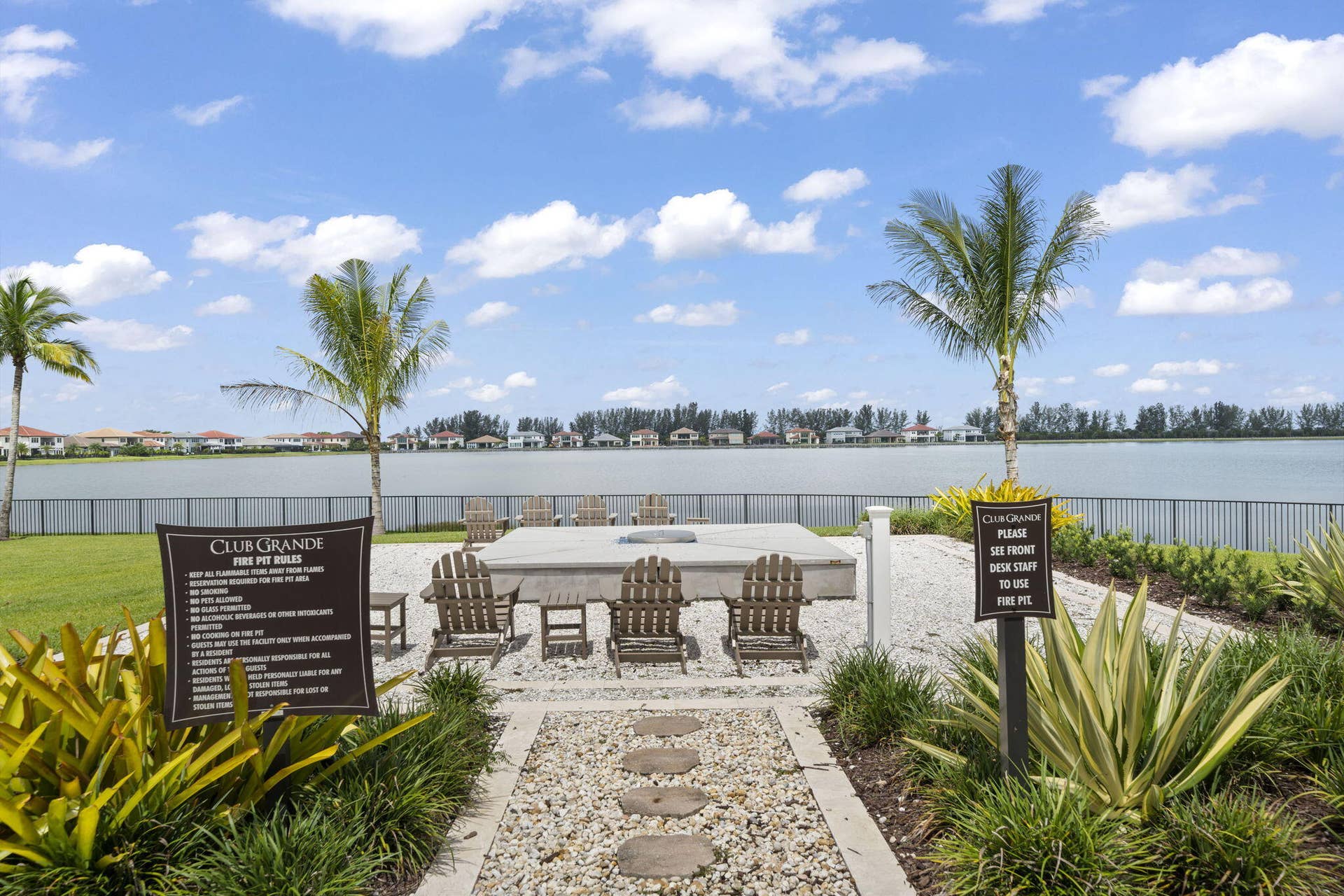 8590 W PARKLAND BAY Trail, Parkland, FL 33076 5