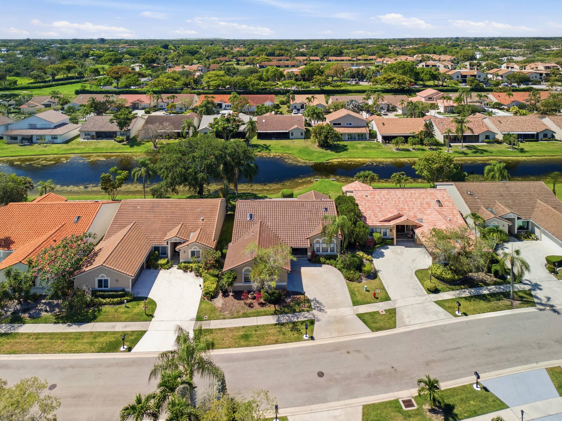 8555 Eagle Run Drive, Boca Raton, FL 33434 03_beyc6a99d2929250f