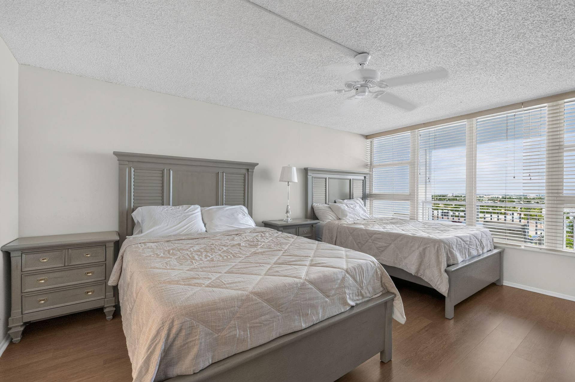 1620 S Ocean Boulevard, #Ph C, Pompano Beach, FL 33062 Bed