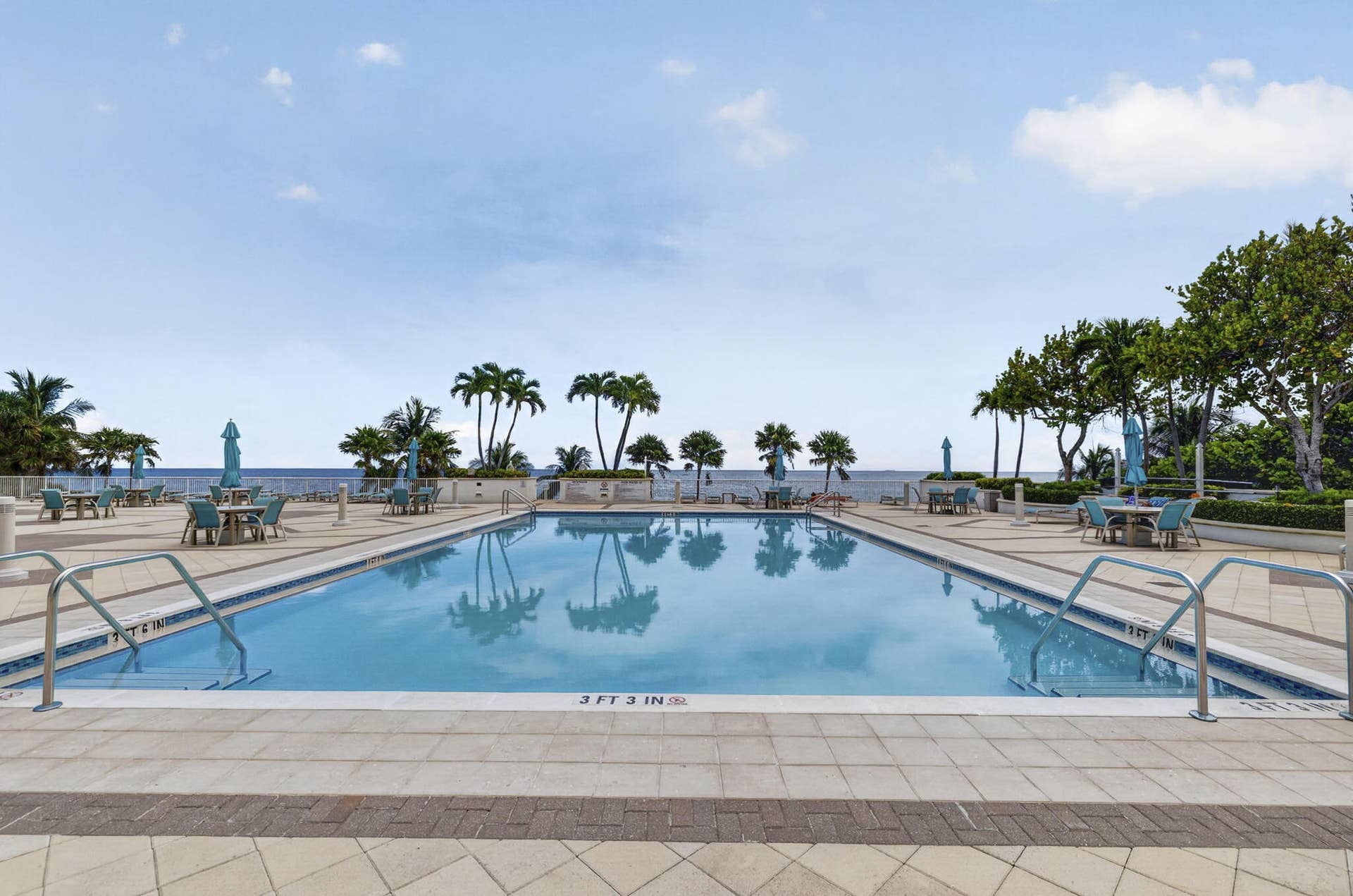 1620 S Ocean Boulevard, #Ph C, Pompano Beach, FL 33062 Pool