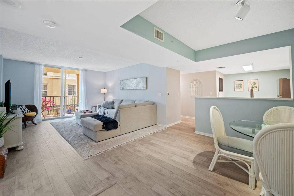 520 SE 5TH Avenue, #2202, Fort Lauderdale, FL 33301 GetMedia-3.ashx
