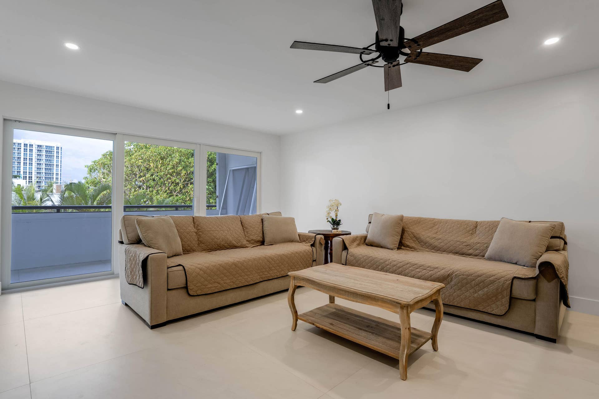 401 BRINY Avenue, #315, Pompano Beach, FL 33062 IMG_5450