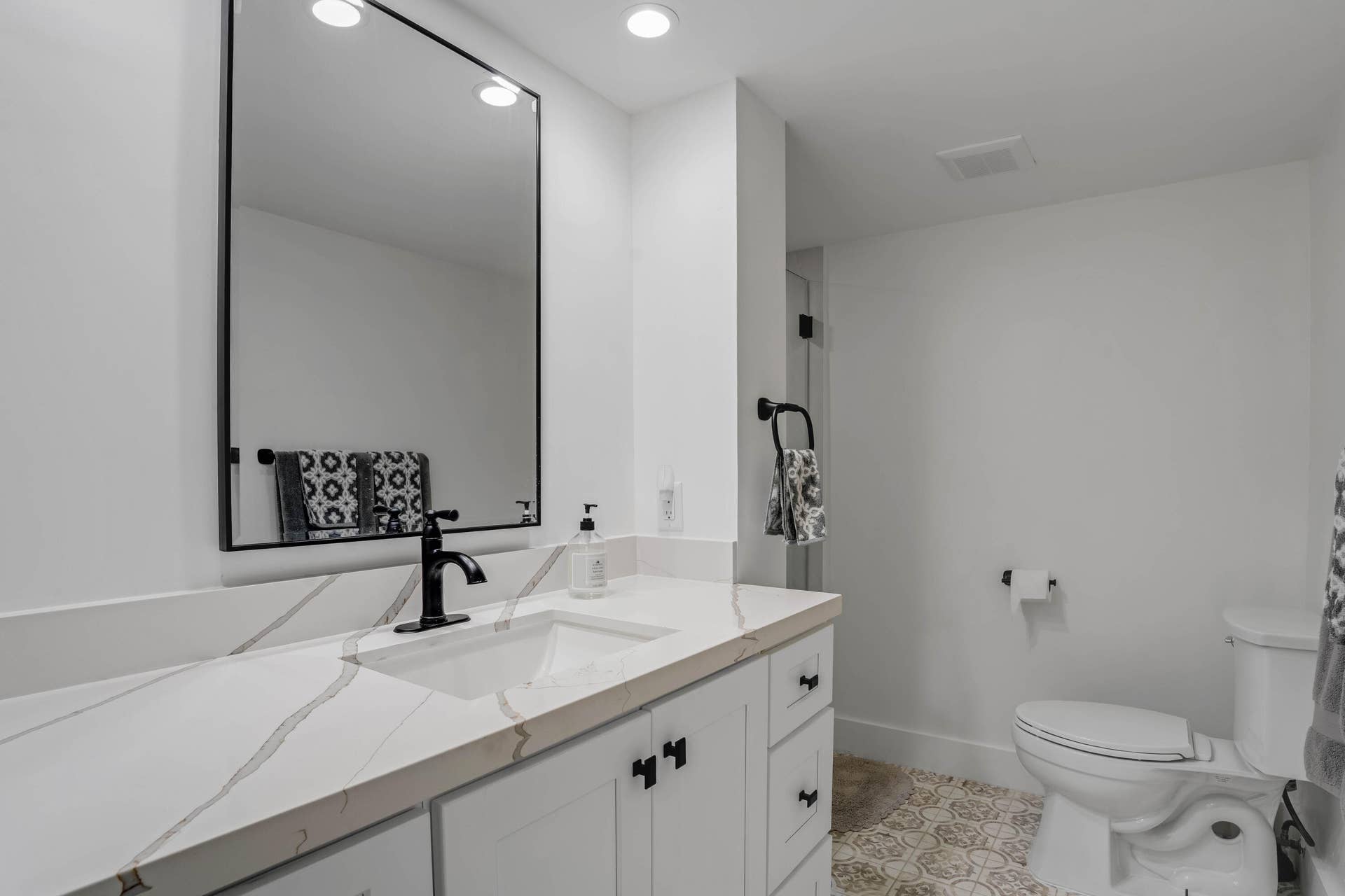 401 BRINY Avenue, #315, Pompano Beach, FL 33062 IMG_5457