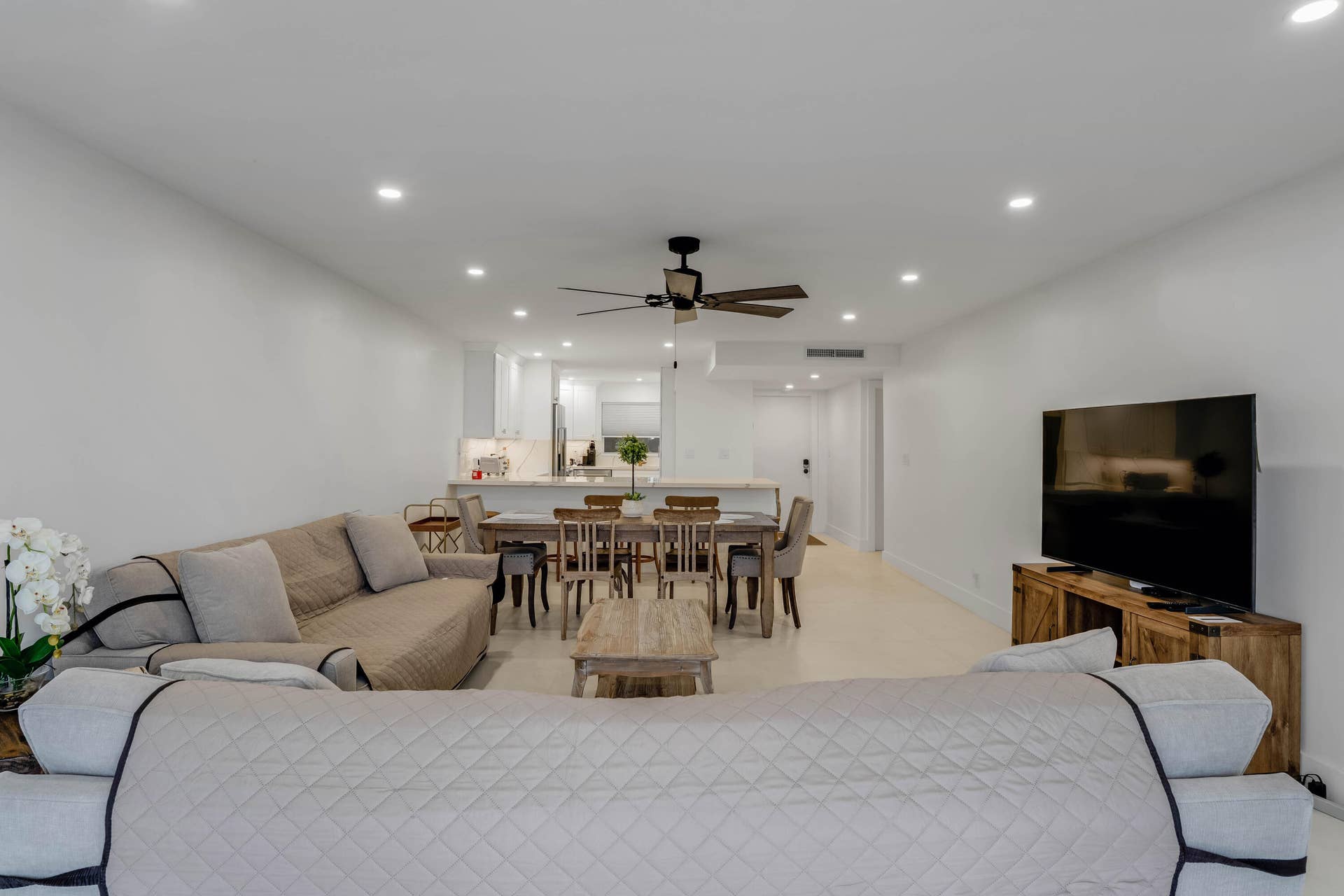 401 BRINY Avenue, #315, Pompano Beach, FL 33062 IMG_5452