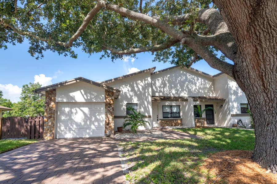 Property photo for 325 NW 65TH Terrace, #325, Plantation, FL