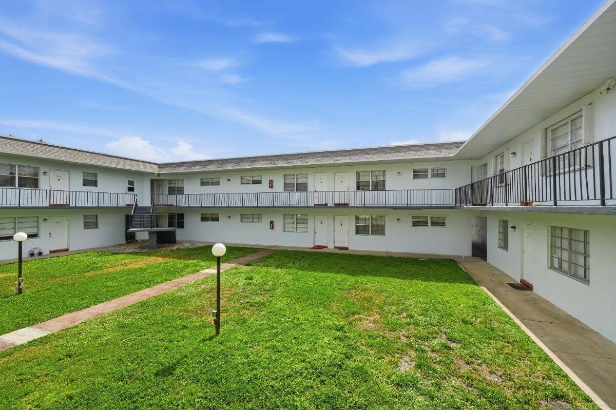 6191 SW 37TH Street, #210, Davie, Davie, FL 33314 002_DSC04880_autoremove_43254442_MLS
