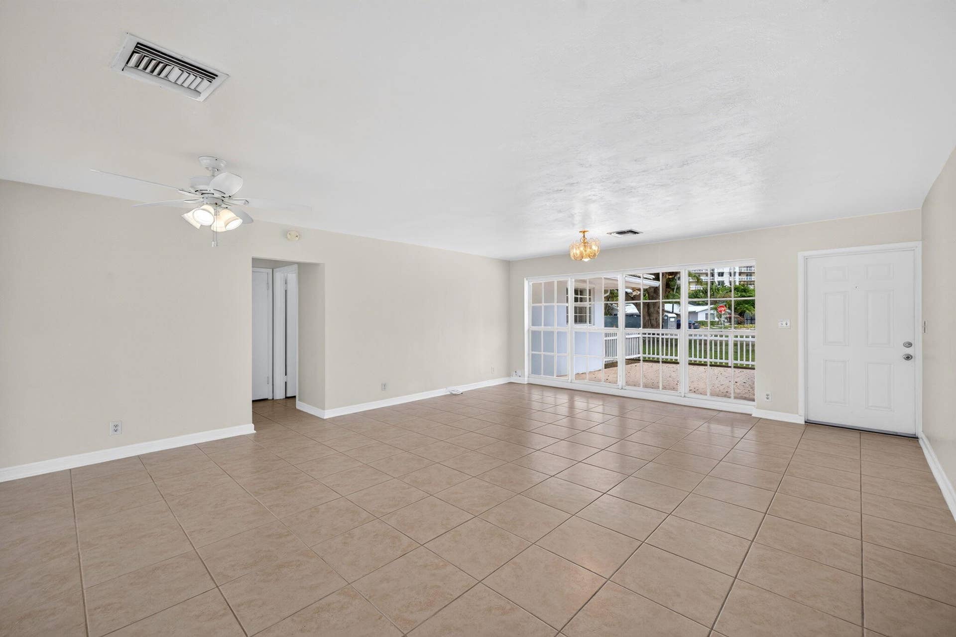 1345 E Terra Mar Drive, Pompano Beach, FL 33062 10-web-or-mls-699A8112