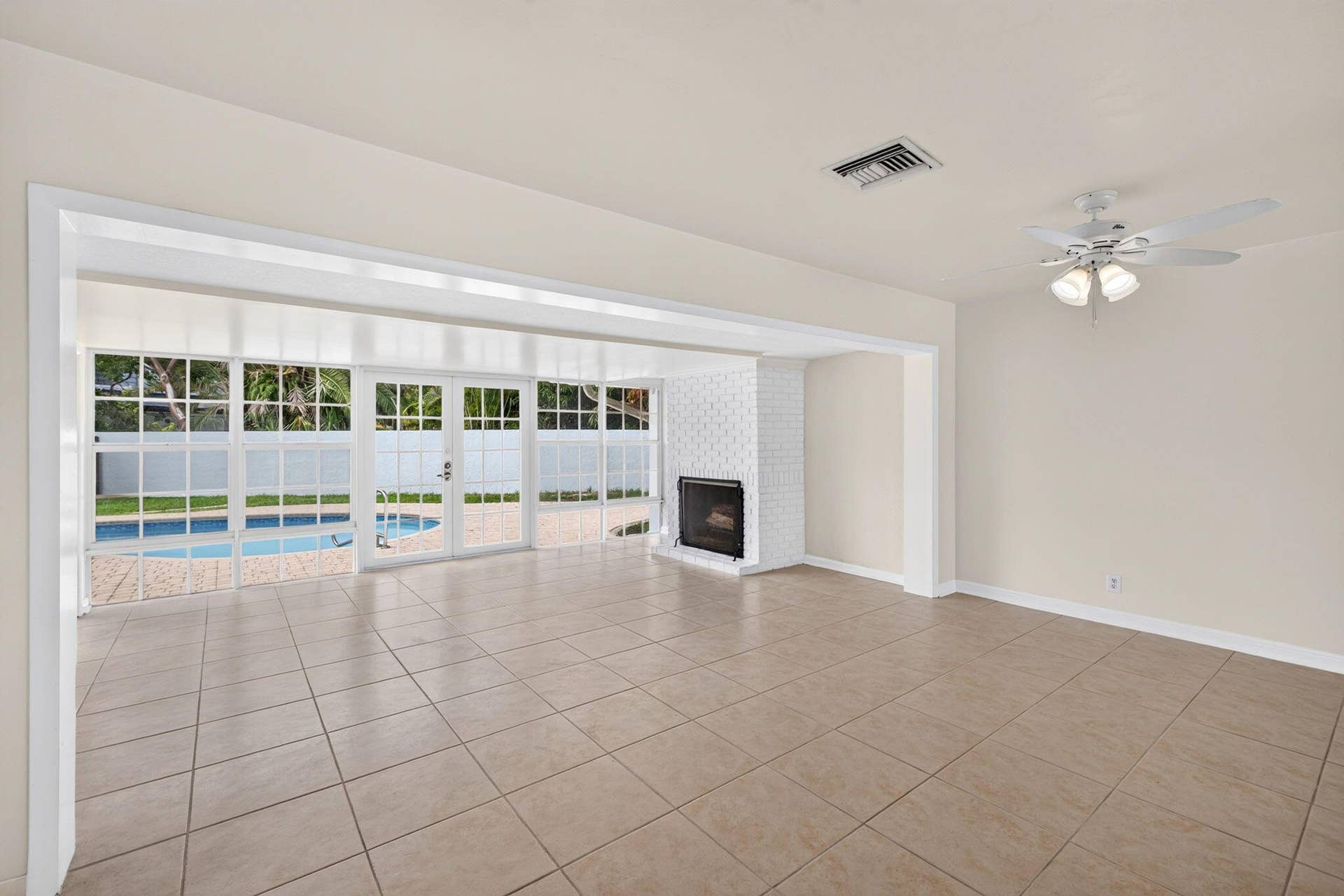 1345 E Terra Mar Drive, Pompano Beach, FL 33062 11-web-or-mls-699A8117