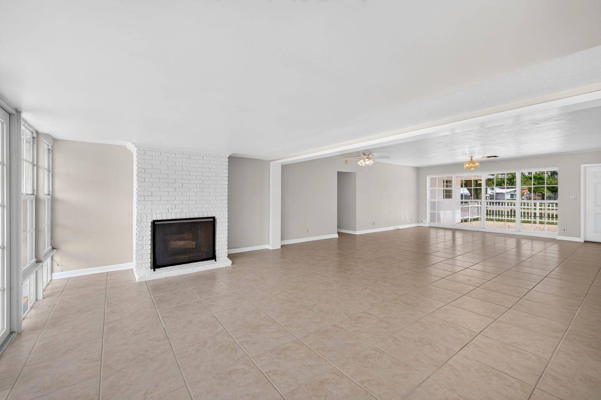 1345 E Terra Mar Drive, Pompano Beach, FL 33062 14-web-or-mls-699A8131