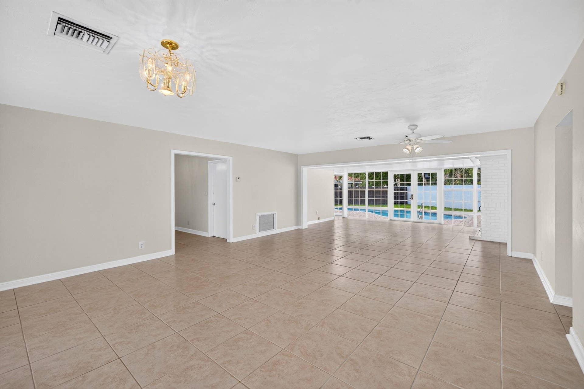 1345 E Terra Mar Drive, Pompano Beach, FL 33062 7-web-or-mls-699A8091