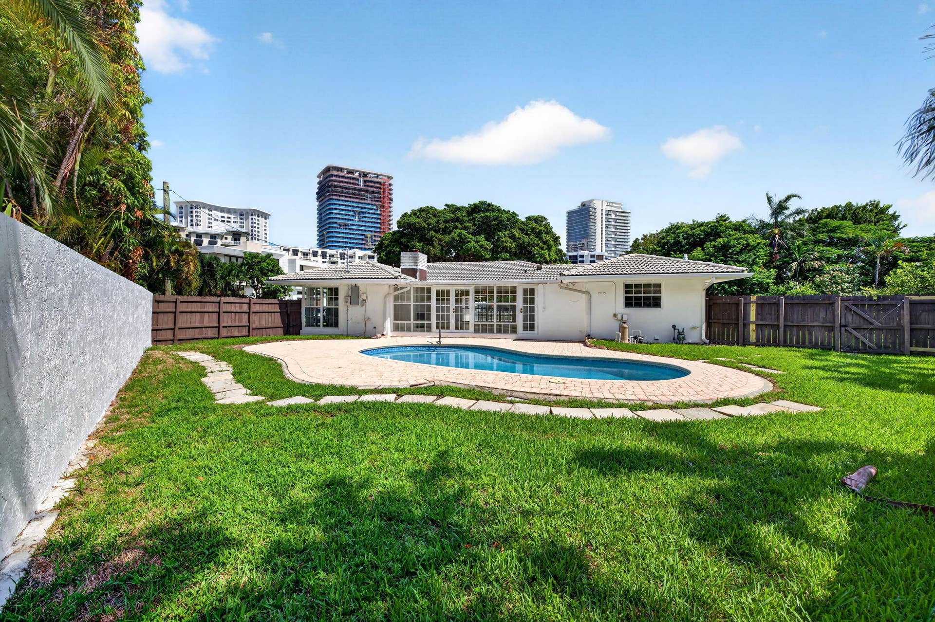 1345 E Terra Mar Drive, Pompano Beach, FL 33062 46-web-or-mls-699A8241