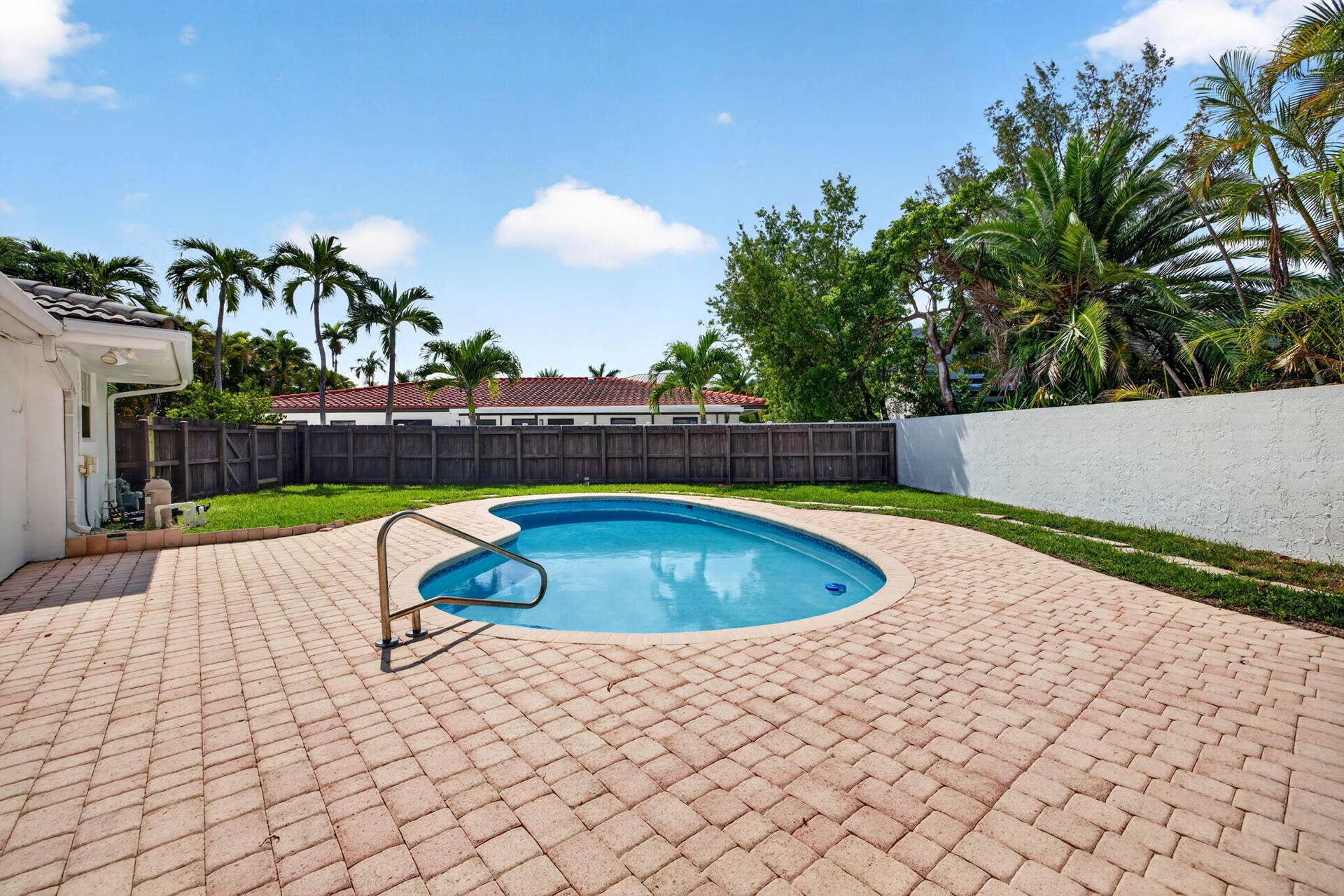 1345 E Terra Mar Drive, Pompano Beach, FL 33062 43-web-or-mls-699A8036