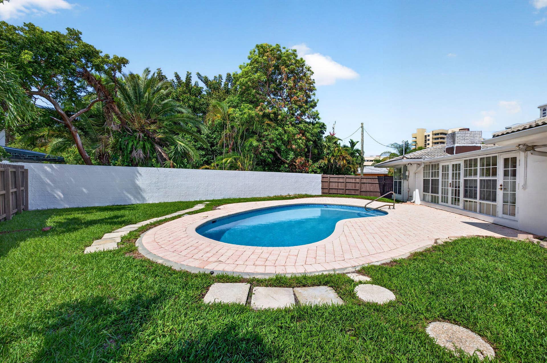 1345 E Terra Mar Drive, Pompano Beach, FL 33062 48-web-or-mls-699A8251