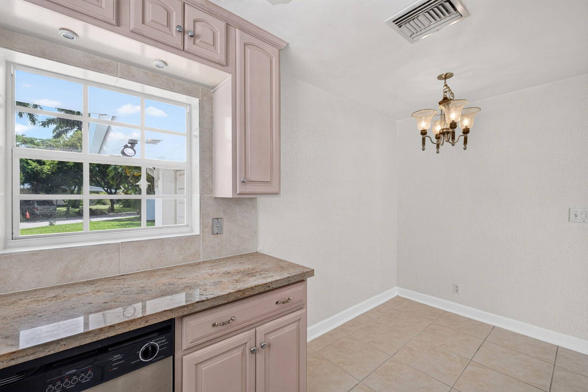 1345 E Terra Mar Drive, Pompano Beach, FL 33062 21-web-or-mls-699A8167