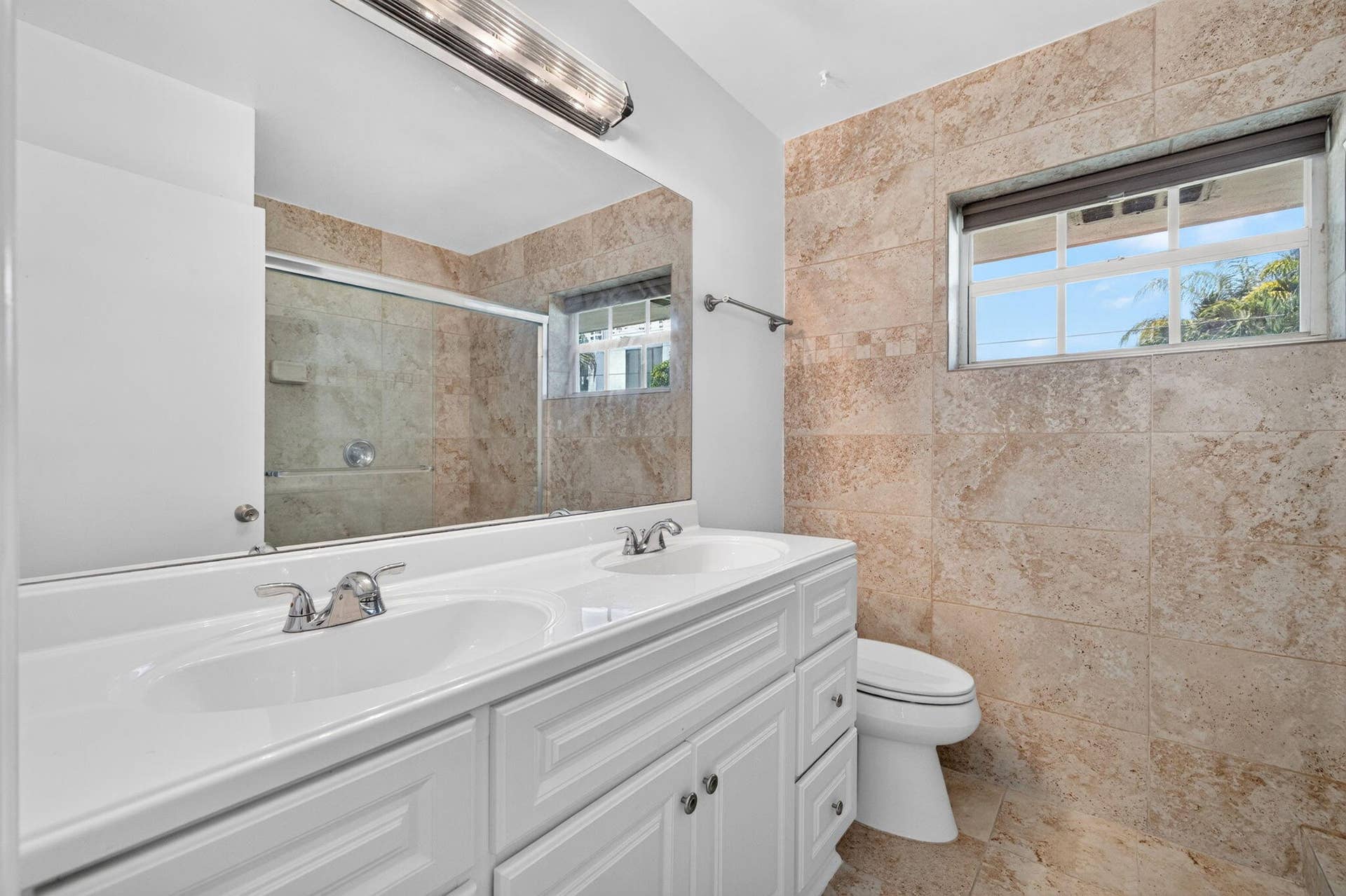 1345 E Terra Mar Drive, Pompano Beach, FL 33062 38-web-or-mls-699A8392