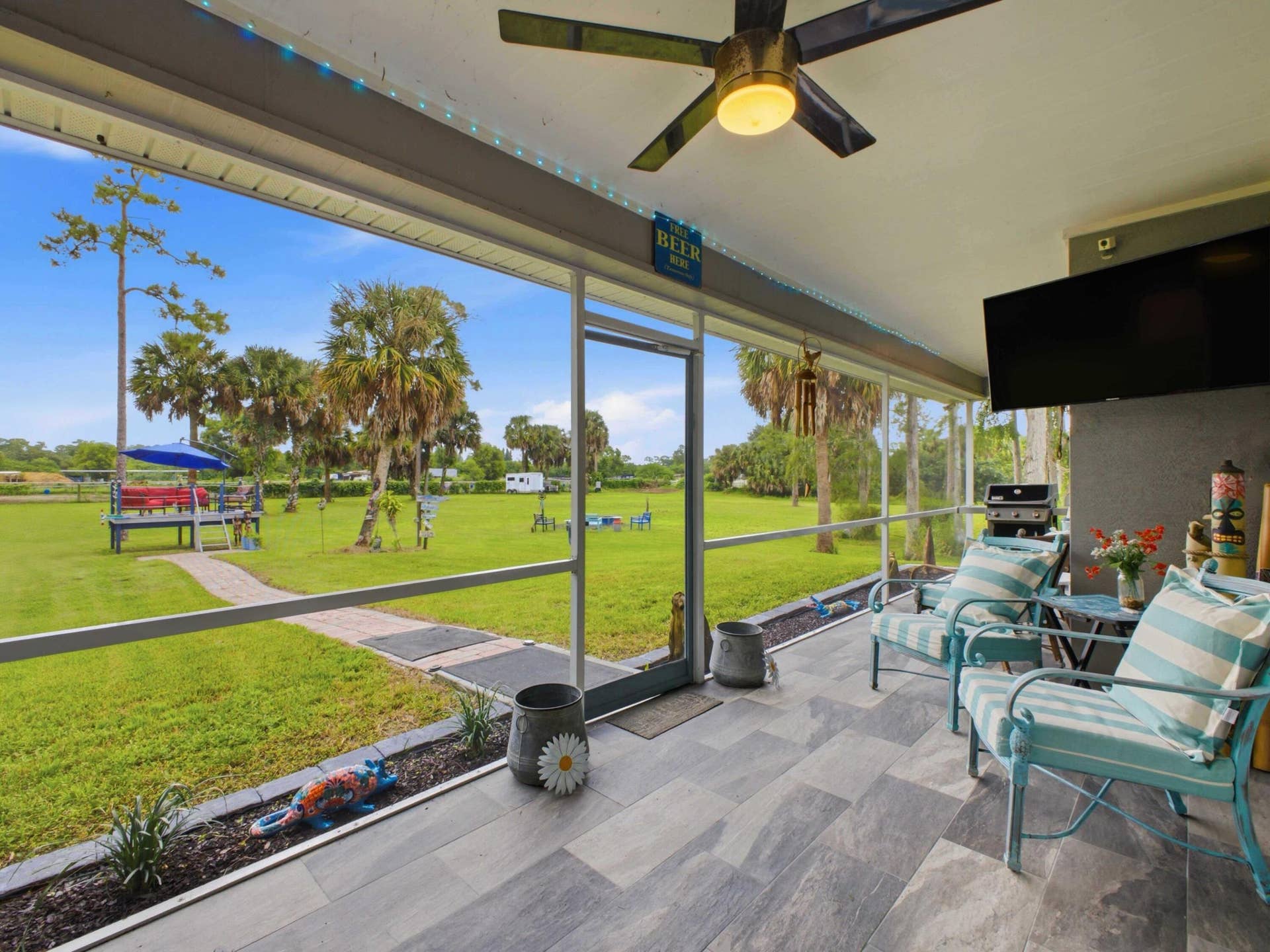 14171 BIDDEX Road, Loxahatchee Groves, FL 33470 Screened Porch to Yard