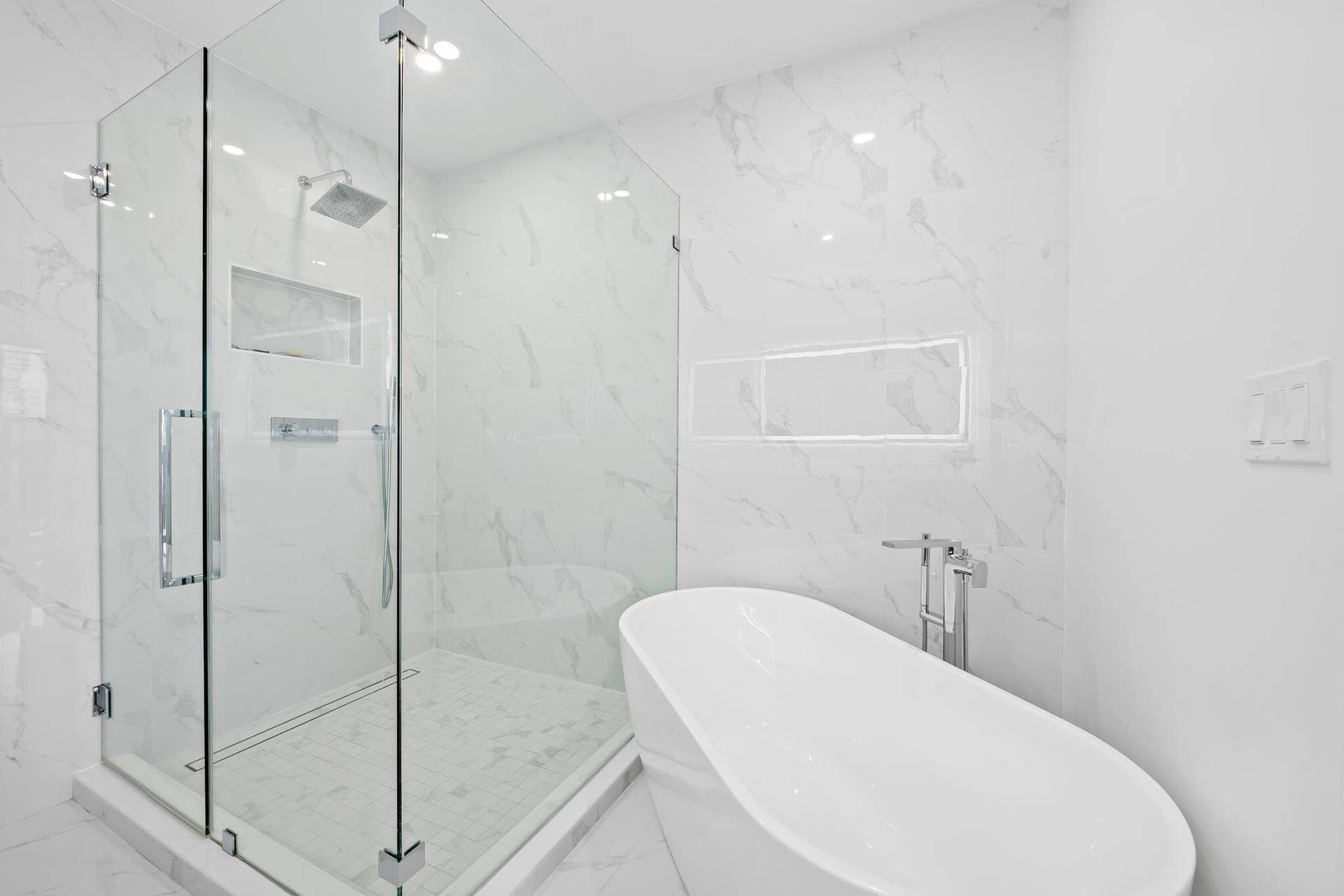 818 NE 2ND Street, Fort Lauderdale, FL 33301 23-web-or-mls-DSC_6509