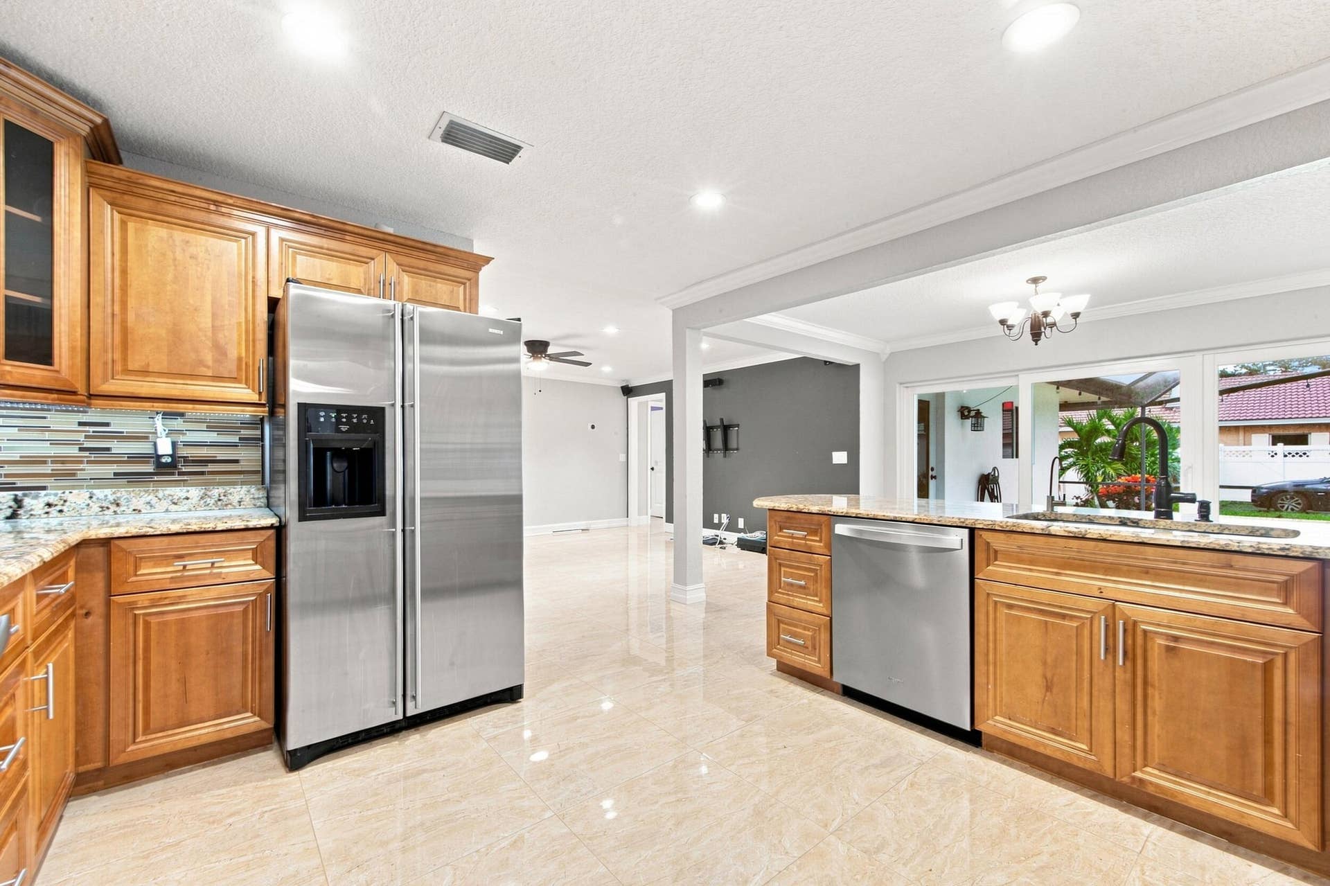2380 NW 107TH Avenue, Coral Springs, Coral Springs, FL 33065 _d4s0715